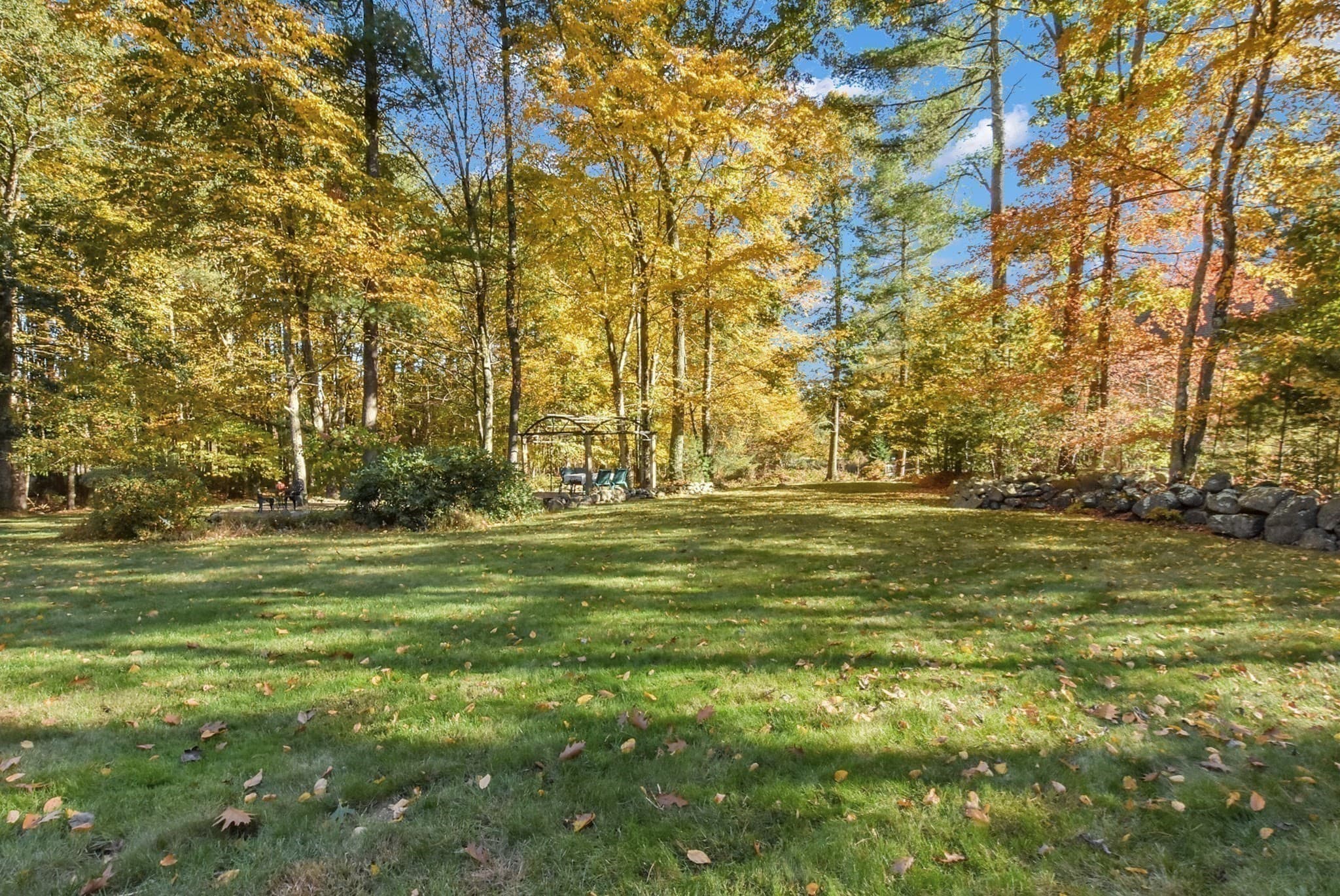 Single Family Residence at 2 Fairway View Dr, Douglas MA 01516, photo 40 of 42