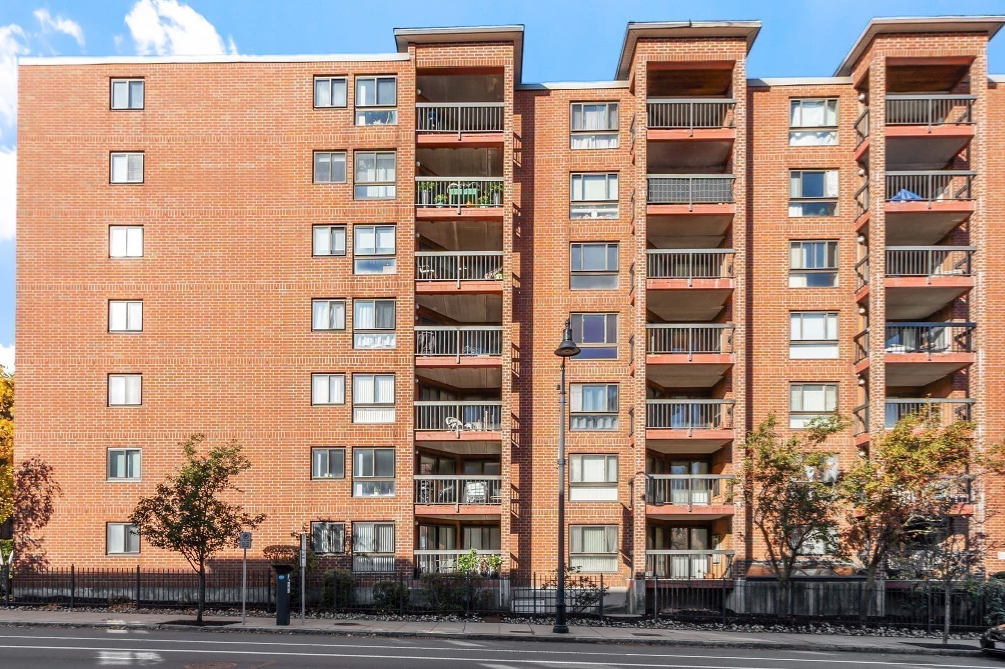 Condominium at 60 Rantoul Street # 403, Beverly MA 01915, photo 33 of 38