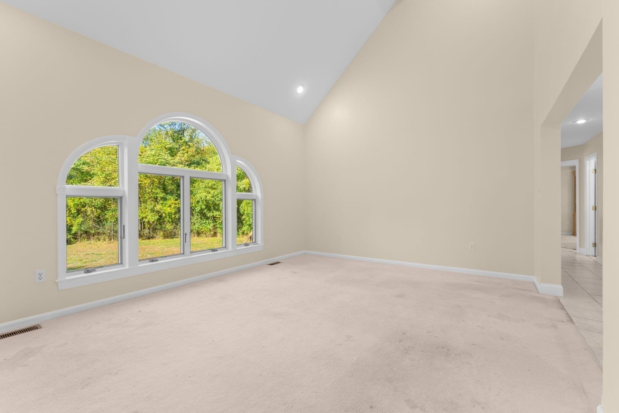 Single Family Residence at 51 Goodnow Ln, Framingham MA 01702, photo 16 of 42