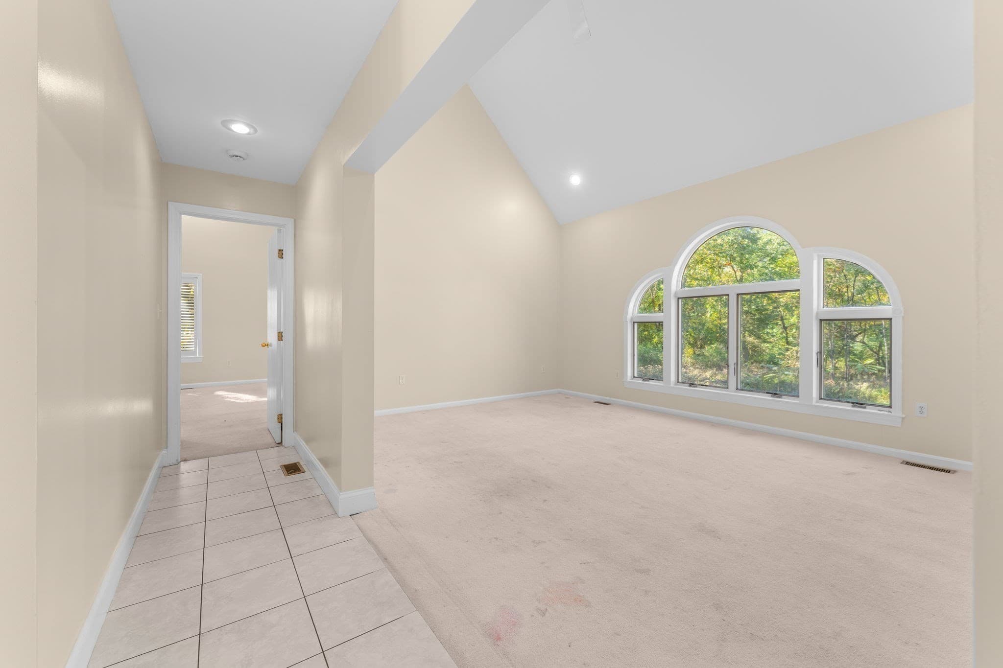 Single Family Residence at 51 Goodnow Ln, Framingham MA 01702, photo 18 of 42