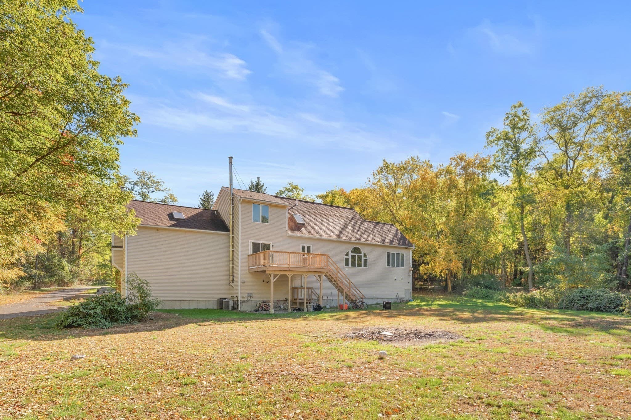 Single Family Residence at 51 Goodnow Ln, Framingham MA 01702, photo 37 of 42