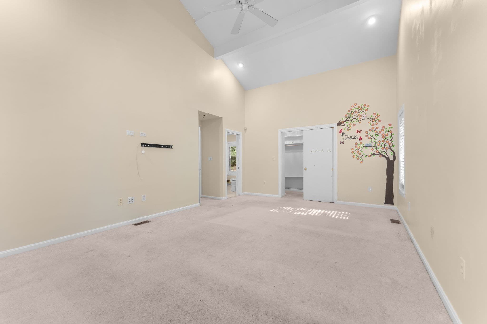 Single Family Residence at 51 Goodnow Ln, Framingham MA 01702, photo 21 of 42