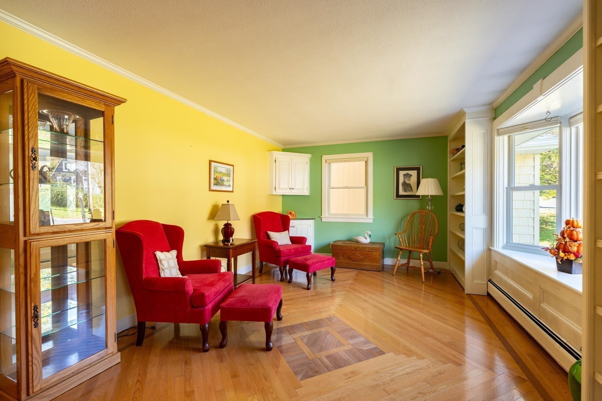 Single Family Residence at 25 Murphy Ter, Northampton MA 01060, photo 8 of 36