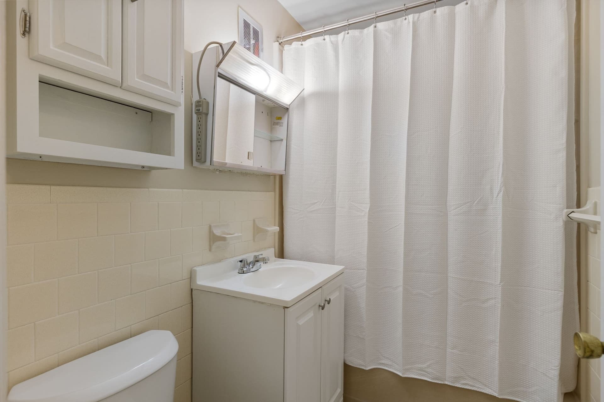 Condominium at 5 Linda Ln # 4, Boston MA 02125, photo 11 of 15