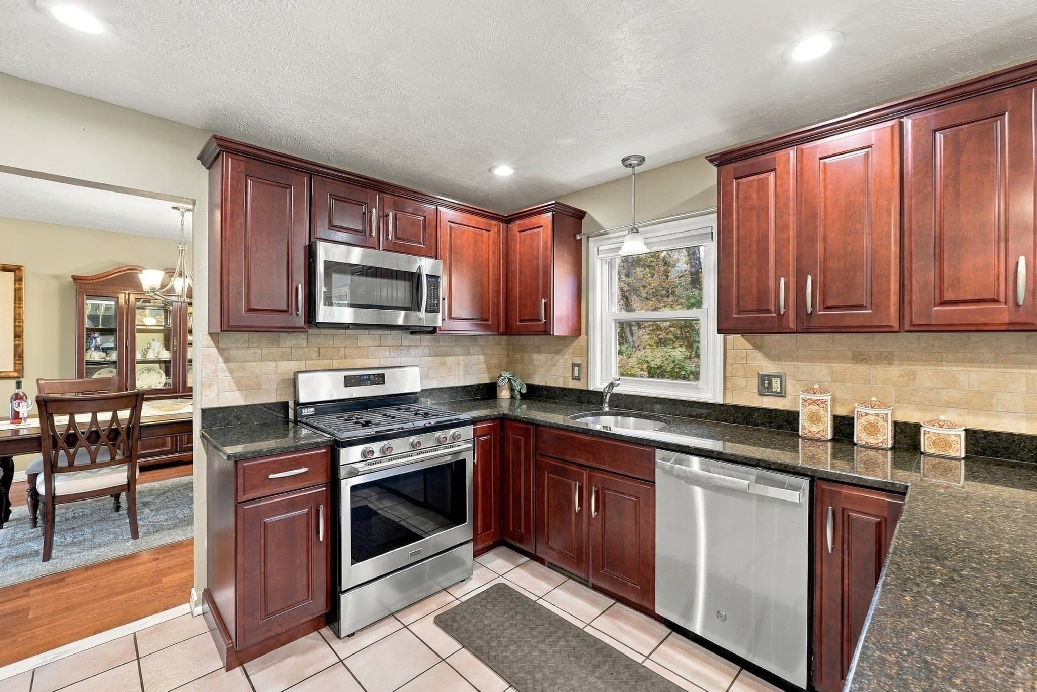 Single Family Residence at 259 Congress St, Milford MA 01757, photo 4 of 22