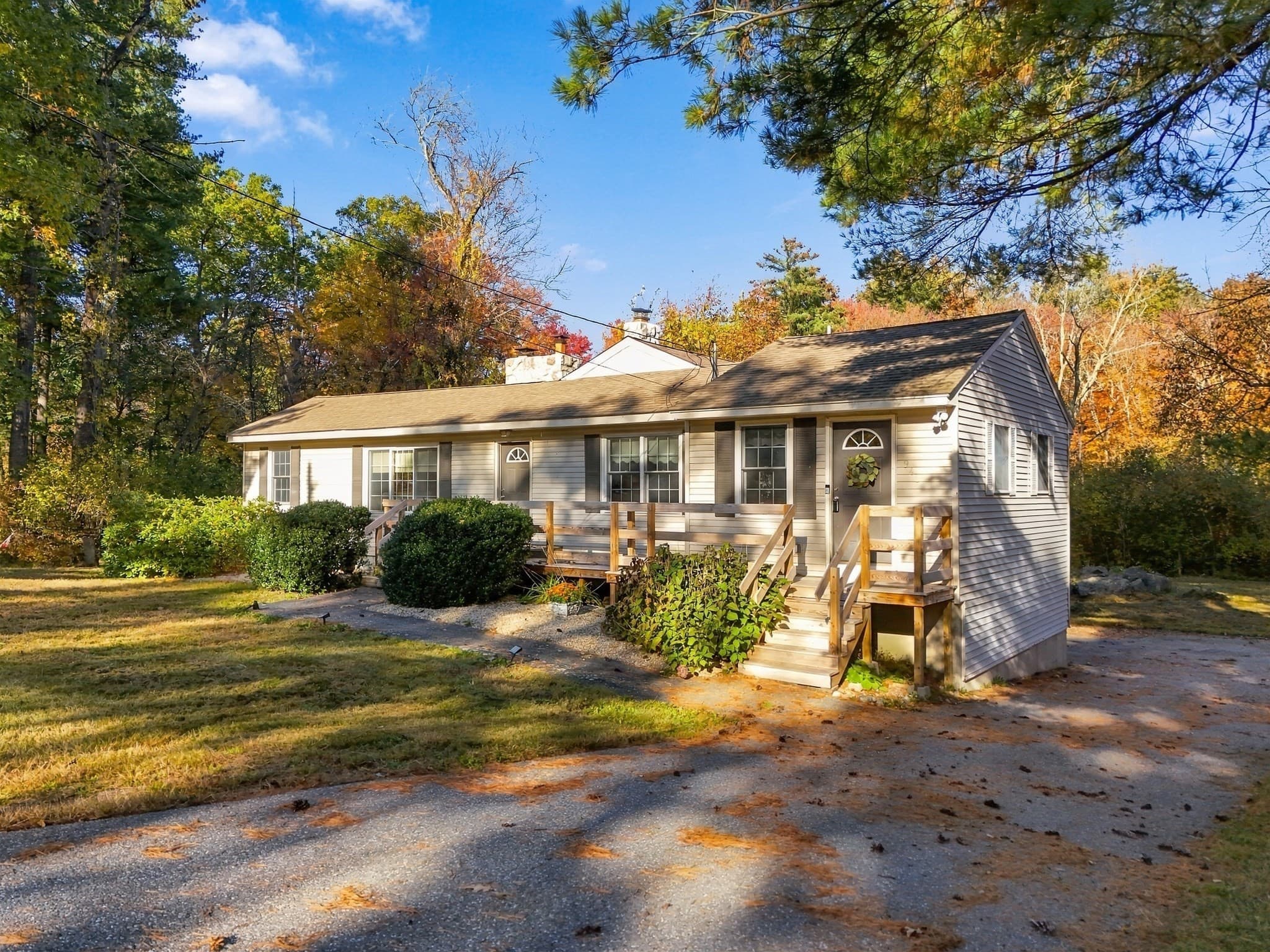 Single Family Residence at 939 Hildreth Street, Dracut MA 01826, photo 4 of 42