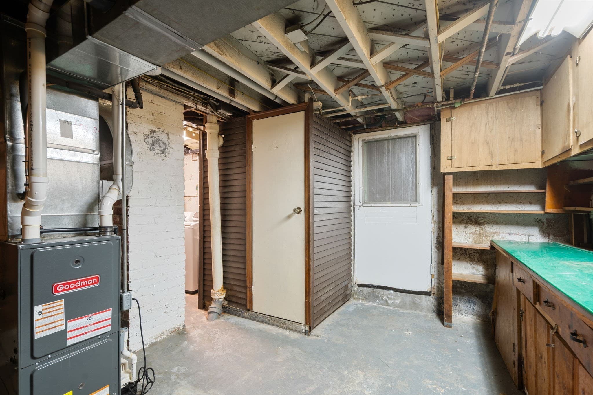 Single Family Residence at 89 Eddy St, Springfield MA 01104, photo 31 of 42