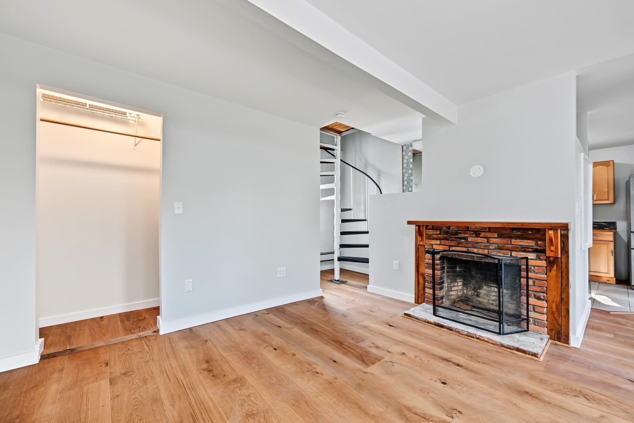 Condominium at 31 Cocasset St # 1, Foxboro MA 02035, photo 5 of 31