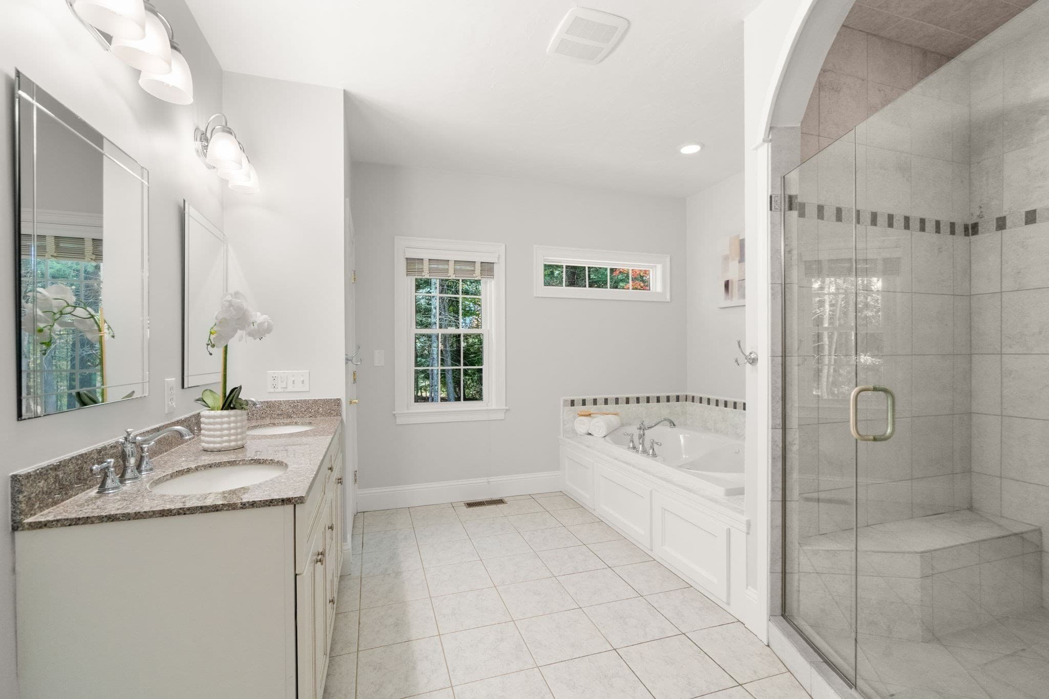 Single Family Residence at 784 Washington St, Franklin MA 02038, photo 33 of 42