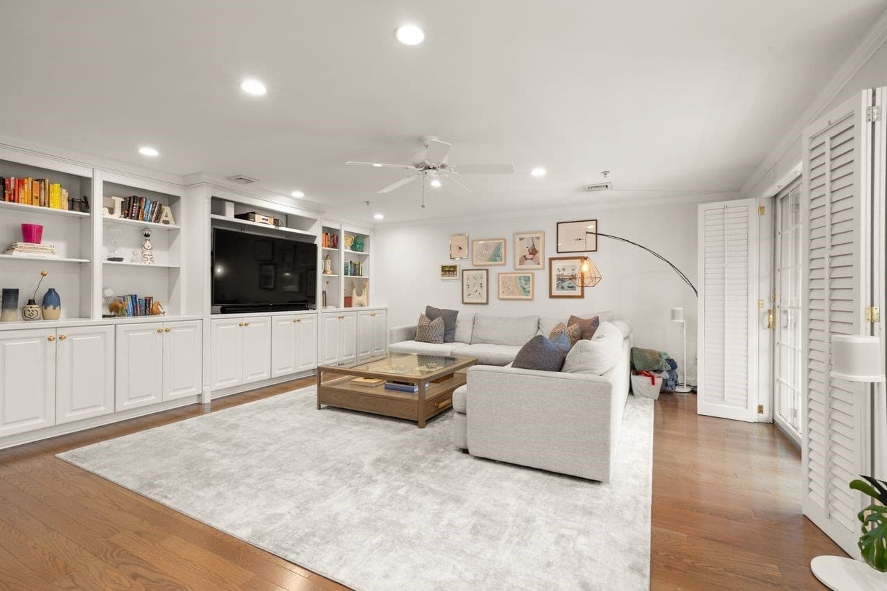 Condominium at 27C Maple St # C, Canton MA 02021, photo 7 of 38