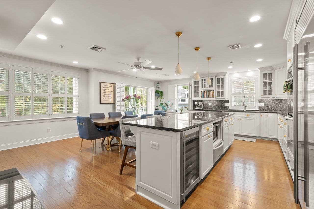 Condominium at 27C Maple St # C, Canton MA 02021, photo 11 of 38