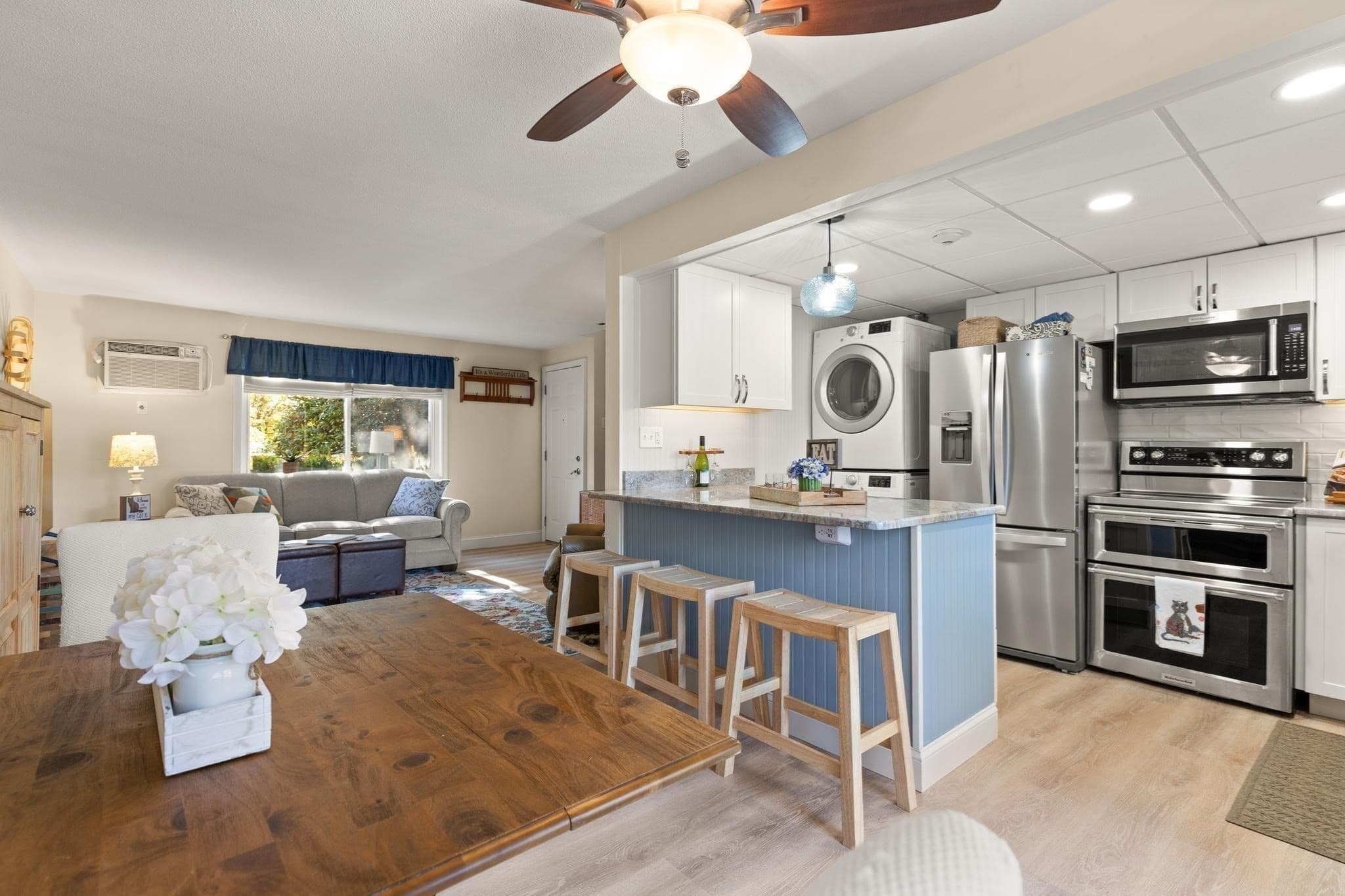 Condominium at 244 18th St # 3, Dracut MA 01826, photo 7 of 20