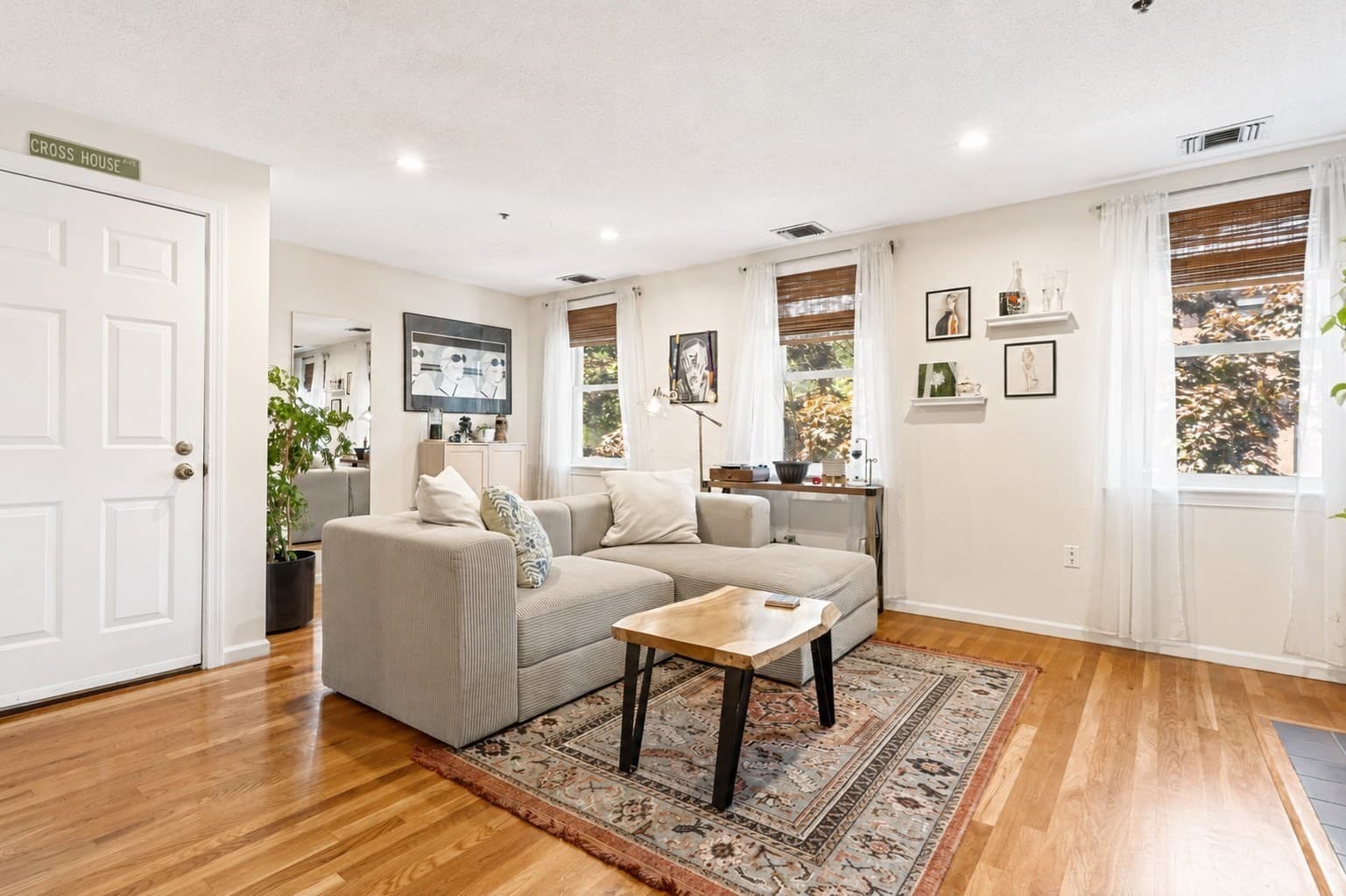 Condominium at 15 Main Street # B, Boston MA 02129, photo 2 of 11