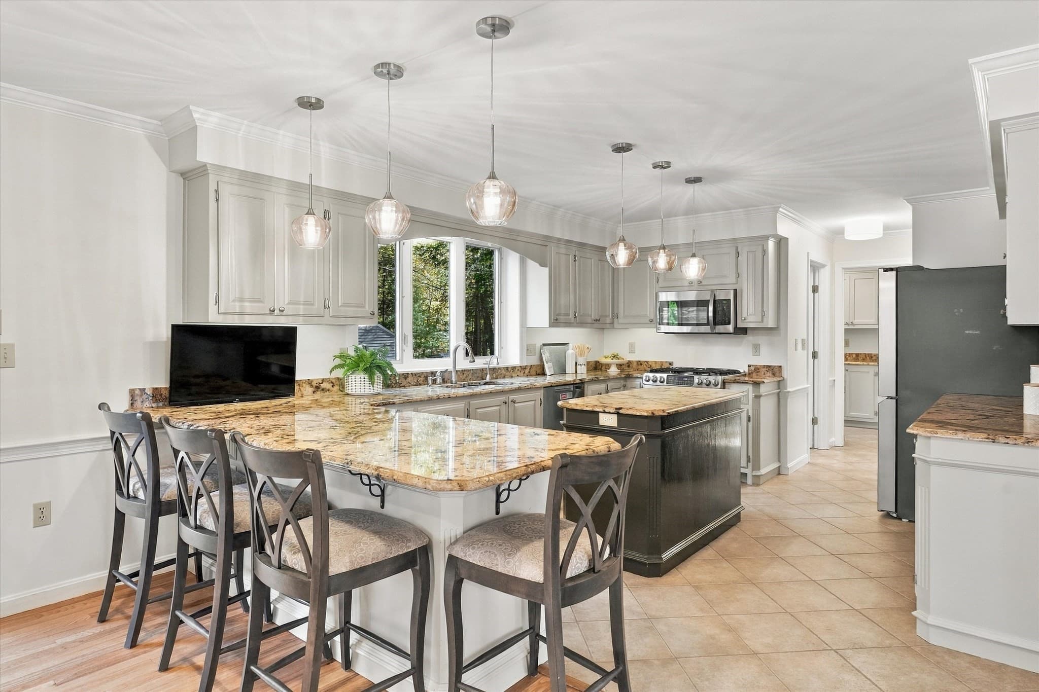 Single Family Residence at 7 Country Lake Road, Methuen MA 01844, photo 13 of 42