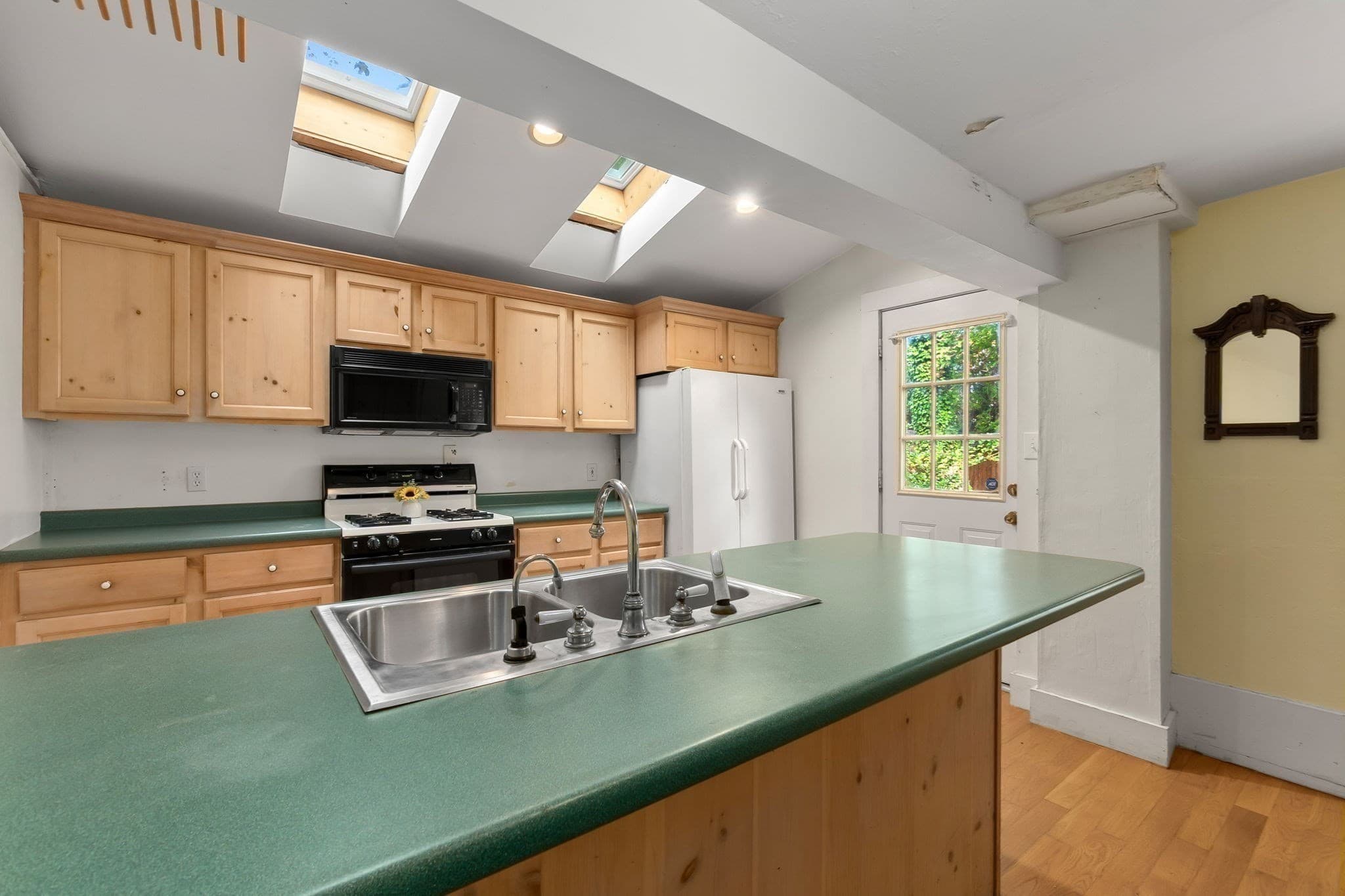 Single Family Residence at 54 Buffum Street, Salem MA 01970, photo 14 of 28