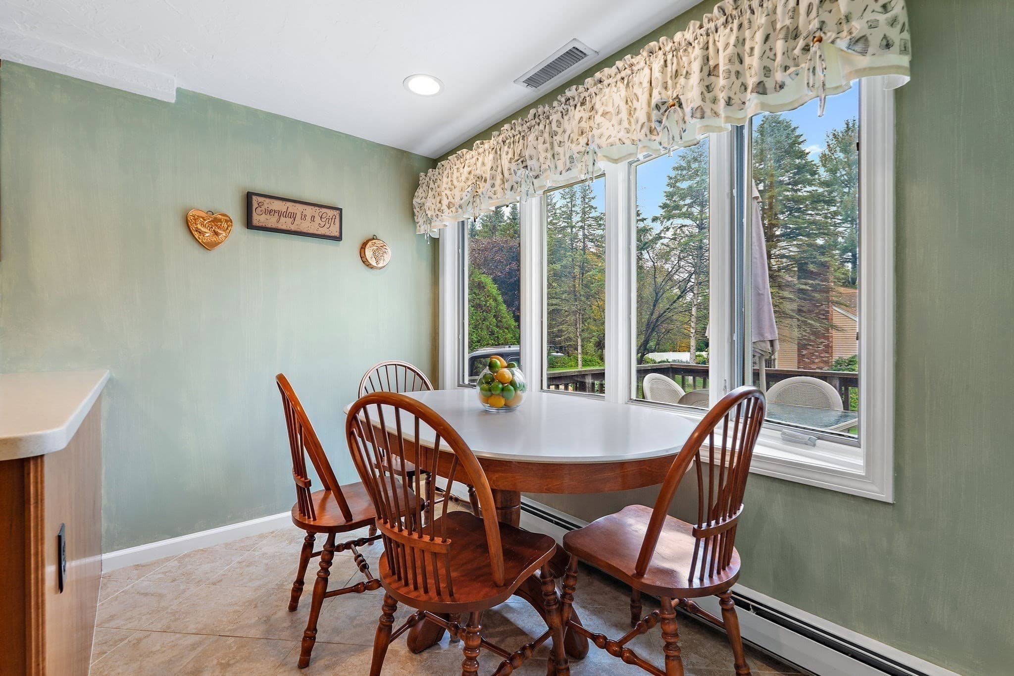 Single Family Residence at 1 Indian Meadow Drive, Northborough MA 01532, photo 11 of 42