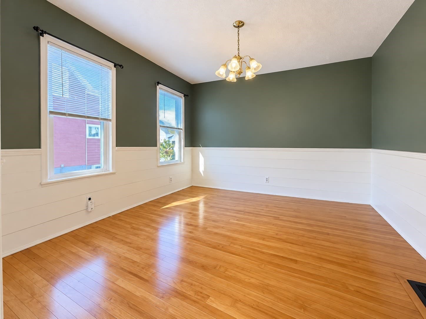 Single Family Residence at 26 Tappan St, Melrose MA 02176, photo 28 of 37