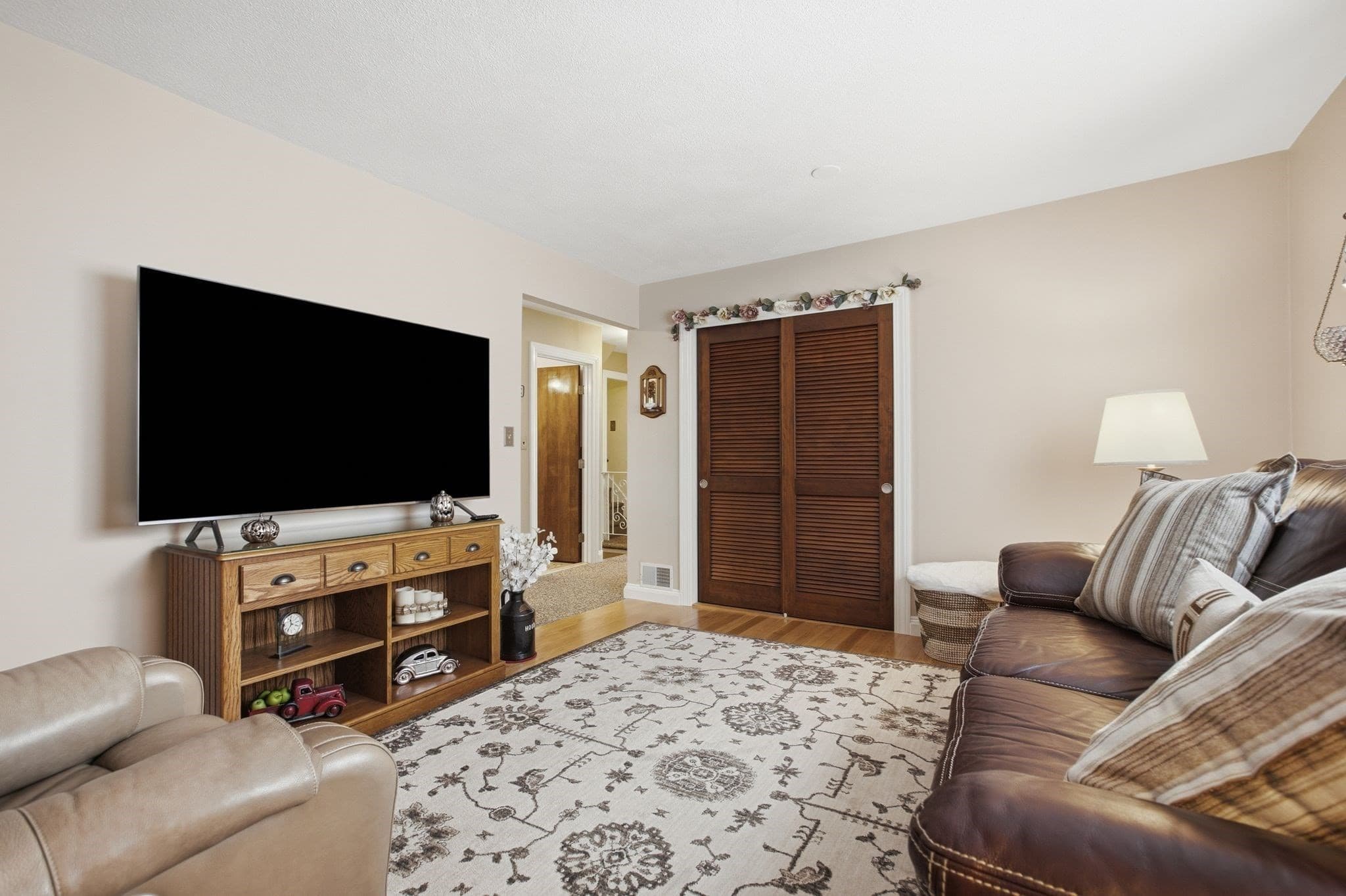 Single Family Residence at 26 Tappan St, Melrose MA 02176, photo 9 of 37