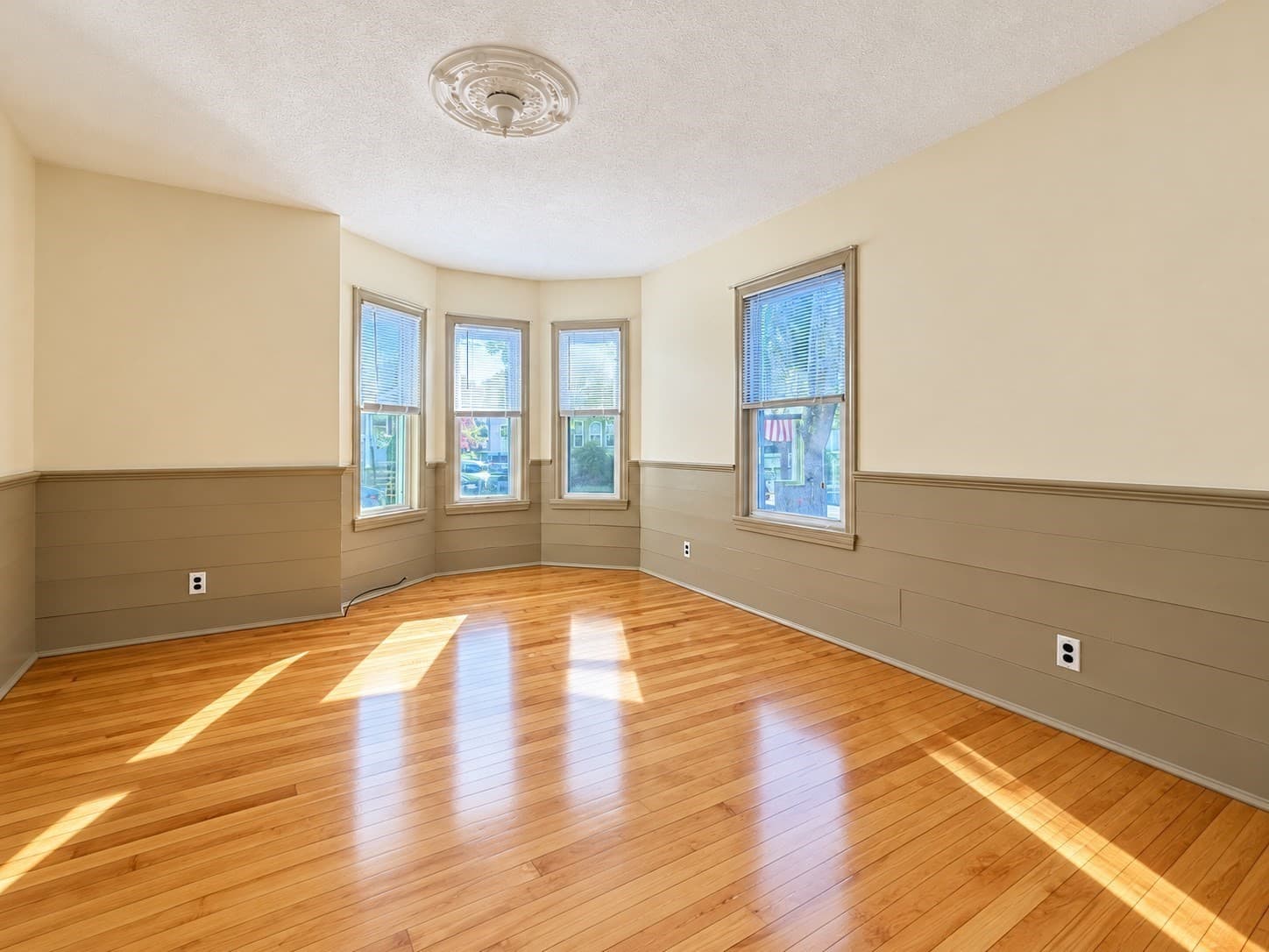 Single Family Residence at 26 Tappan St, Melrose MA 02176, photo 29 of 37