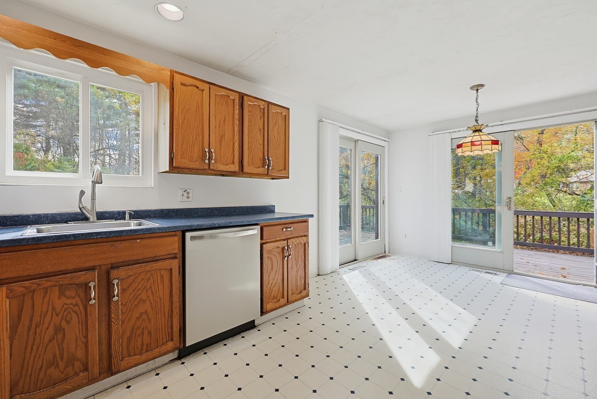 Single Family Residence at 741 Winter St., Holliston MA 01746, photo 6 of 38