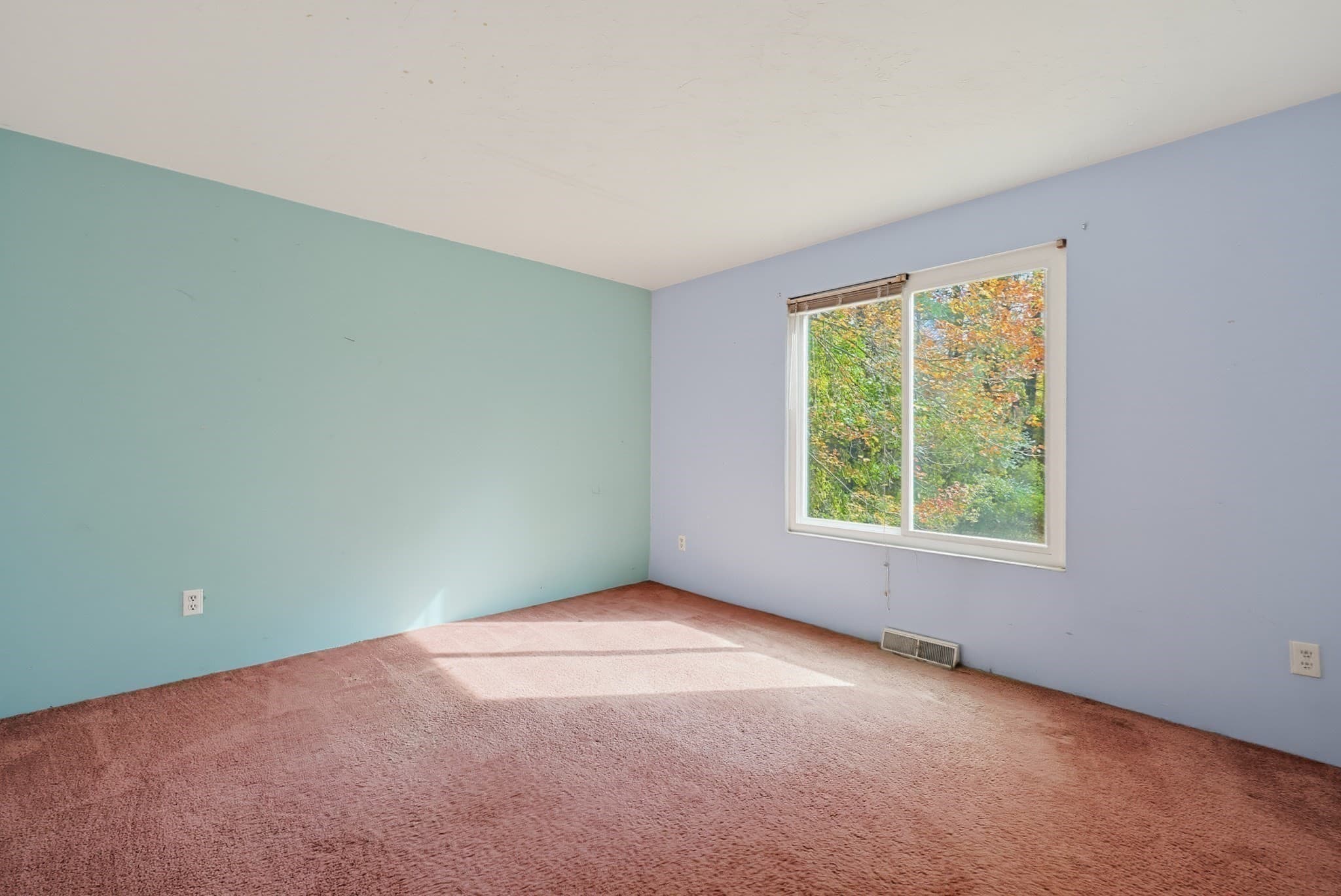 Single Family Residence at 741 Winter St., Holliston MA 01746, photo 10 of 38