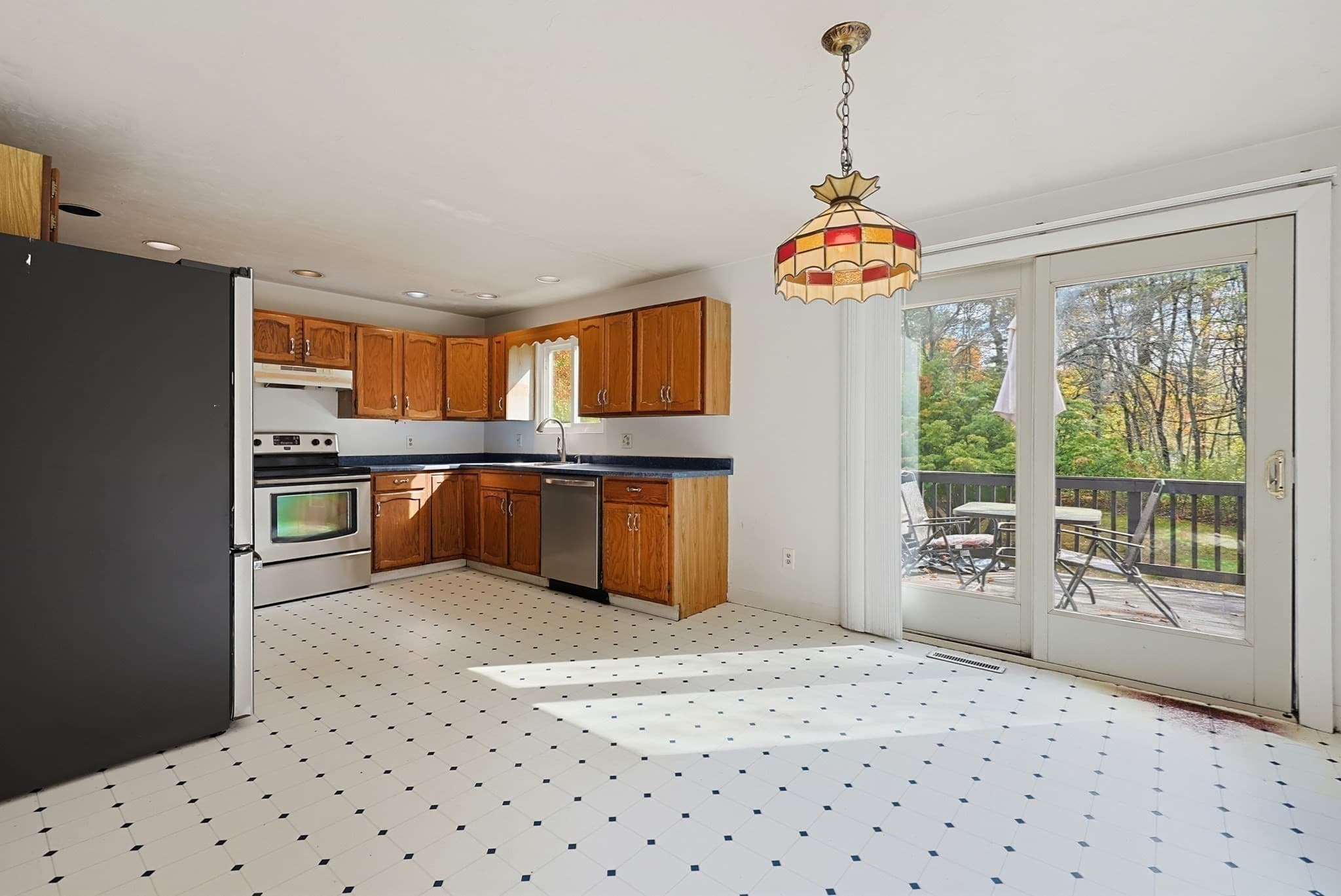 Single Family Residence at 741 Winter St., Holliston MA 01746, photo 8 of 38