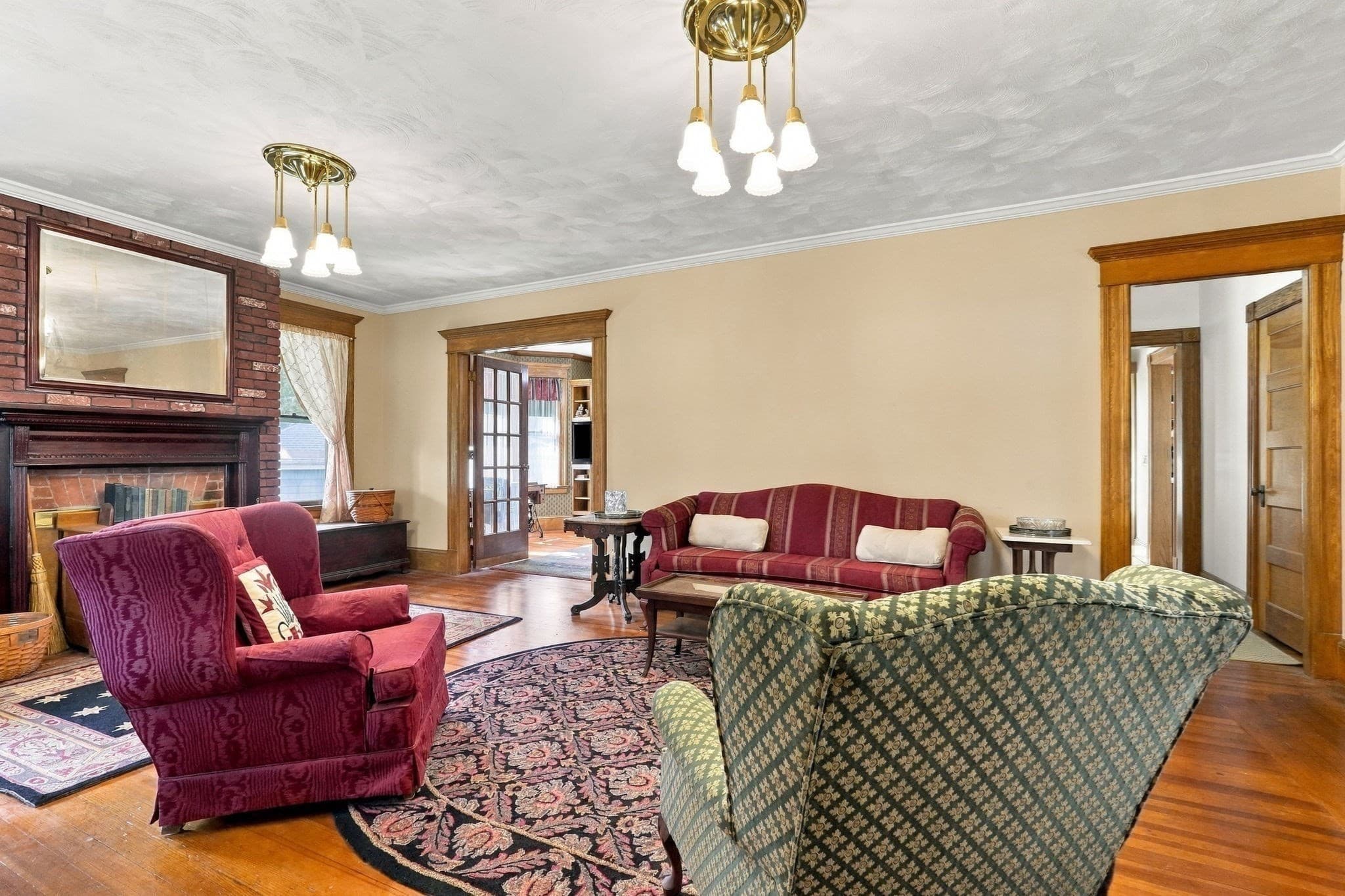Single Family Residence at 116 S Park Ave., Longmeadow MA 01106, photo 5 of 32