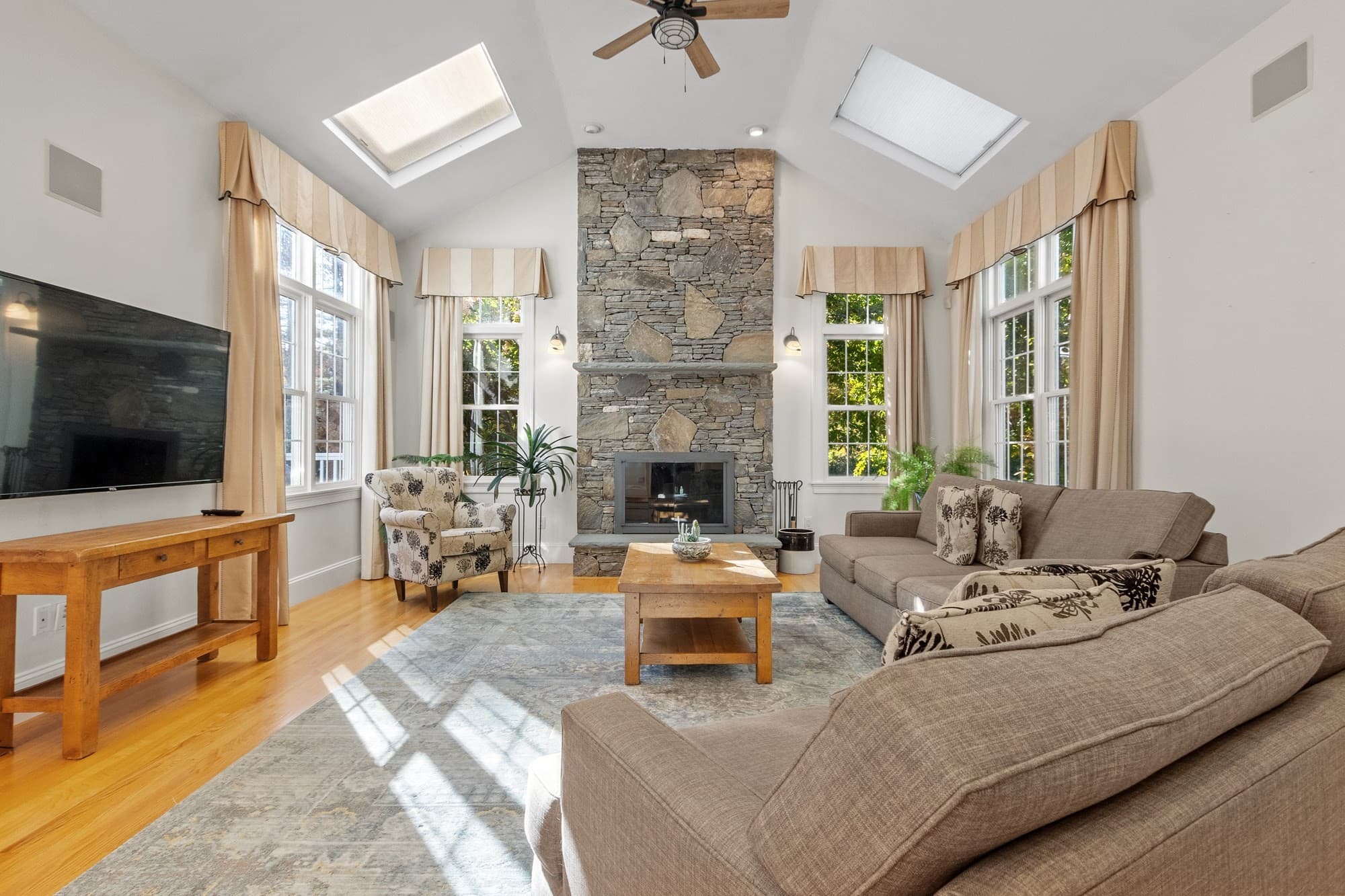 Single Family Residence at 59 Madigan Ln, Harvard MA 01451, photo 4 of 35