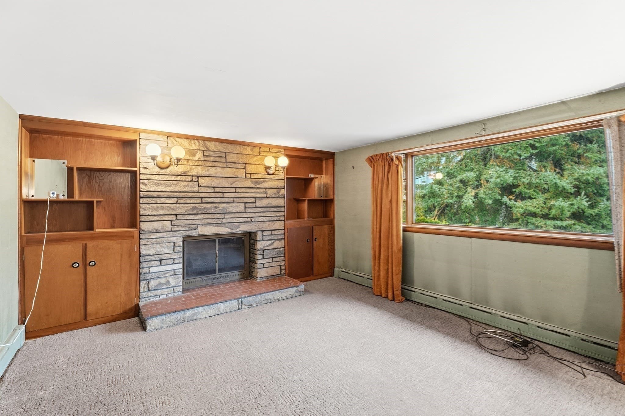 Single Family Residence at 14 Coolidge St, Everett MA 02149, photo 16 of 40
