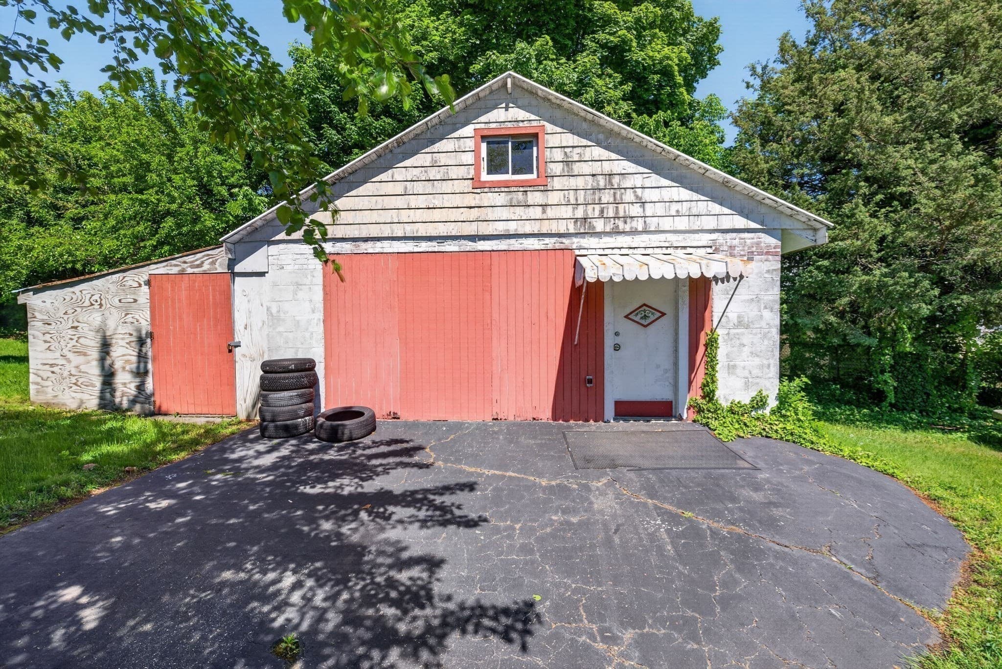 Single Family Residence at 14 Coolidge St, Everett MA 02149, photo 4 of 40