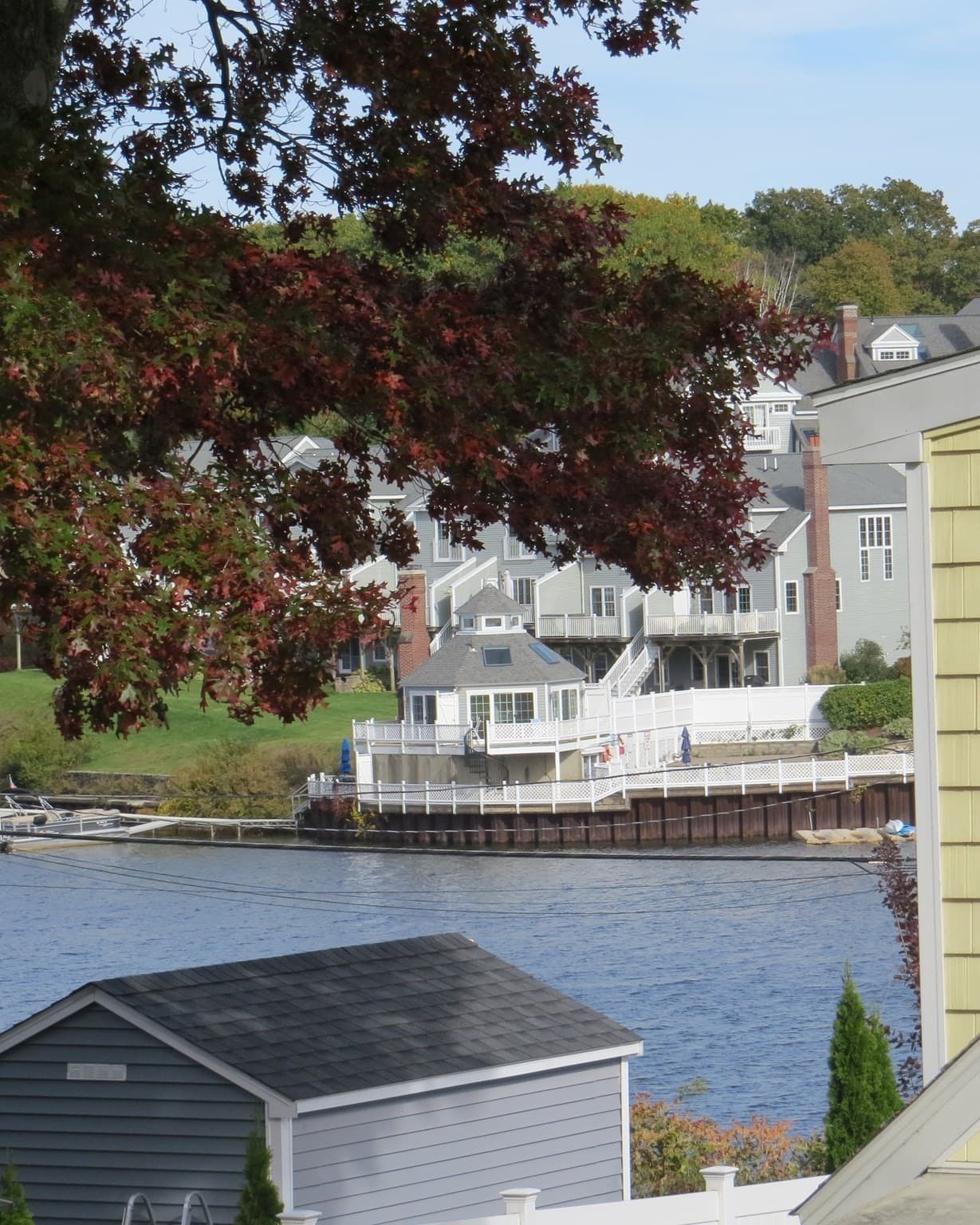 Single Family Residence at 11 Sonoma Dr, Worcester MA 01605, photo 6 of 34