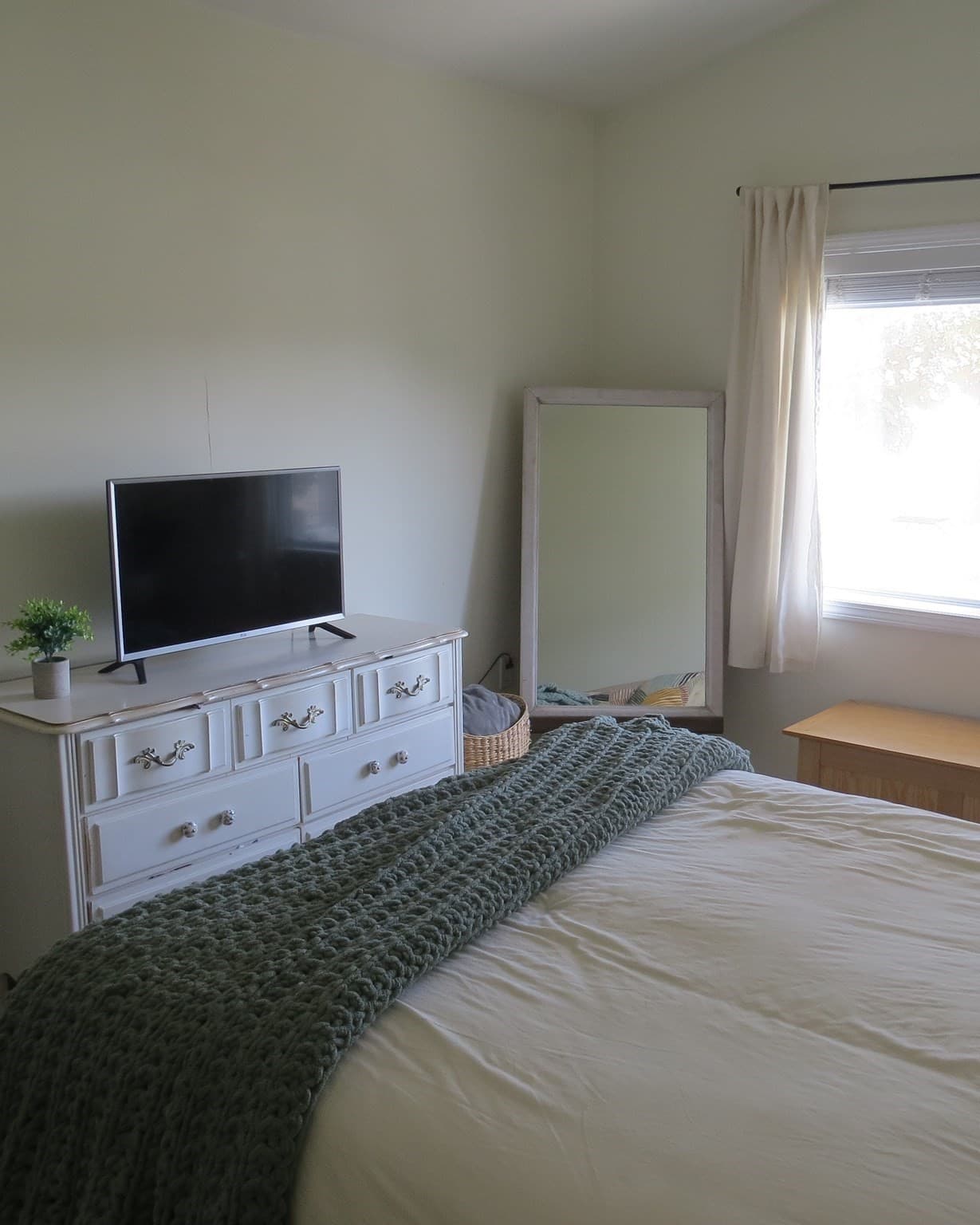 Single Family Residence at 11 Sonoma Dr, Worcester MA 01605, photo 24 of 34