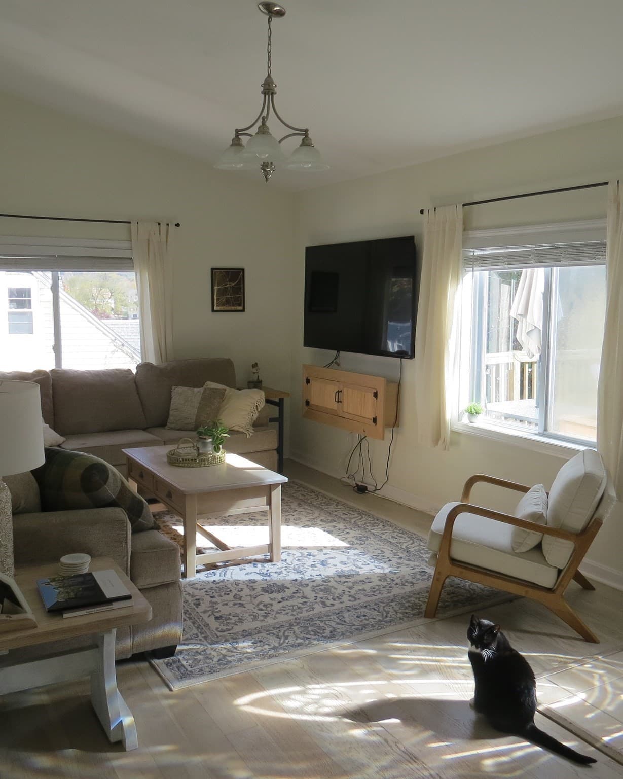 Single Family Residence at 11 Sonoma Dr, Worcester MA 01605, photo 10 of 34