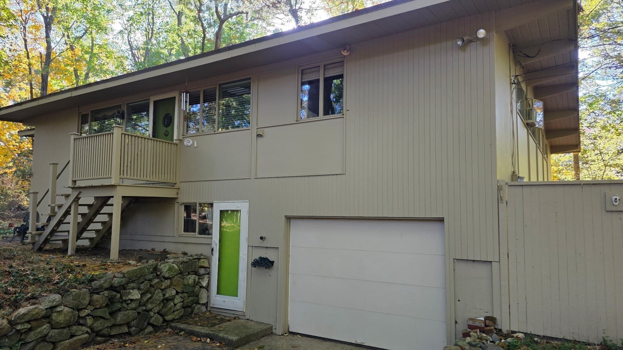 Single Family Residence at 159 Leavitt Street, Hingham MA 02043, photo 2 of 4