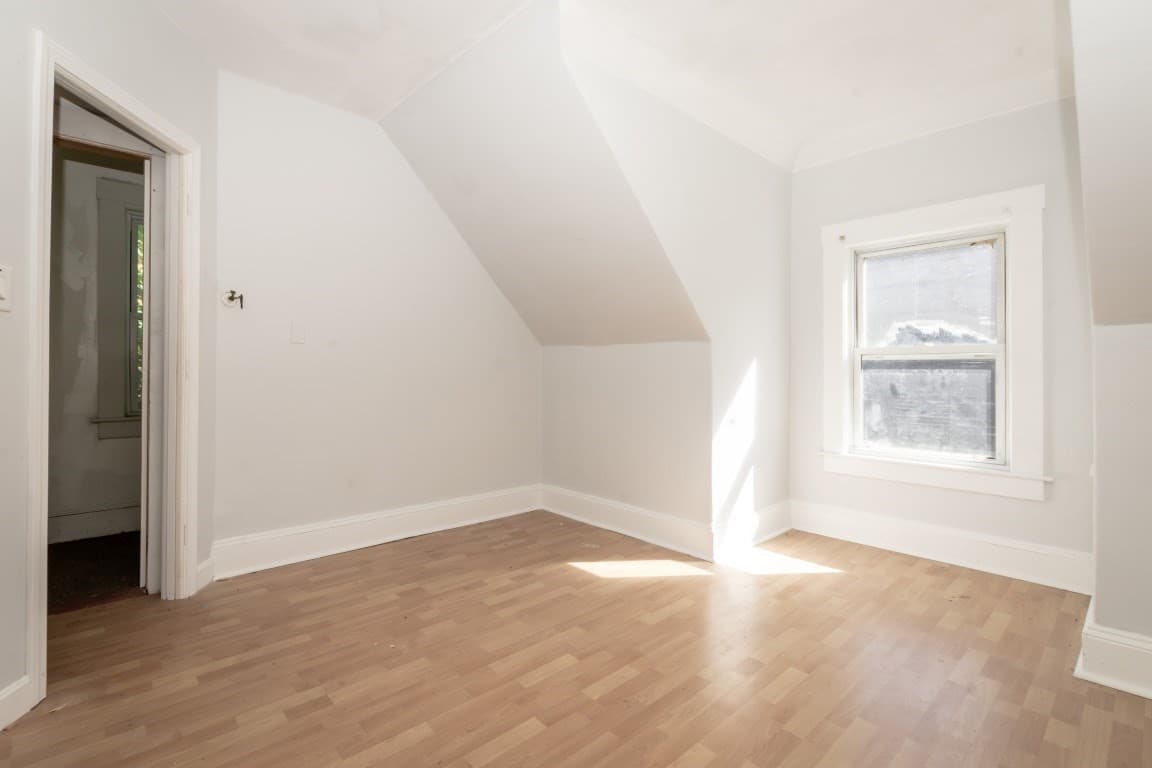 4 Family at 21 Clare St, Lowell MA 01854, photo 23 of 32
