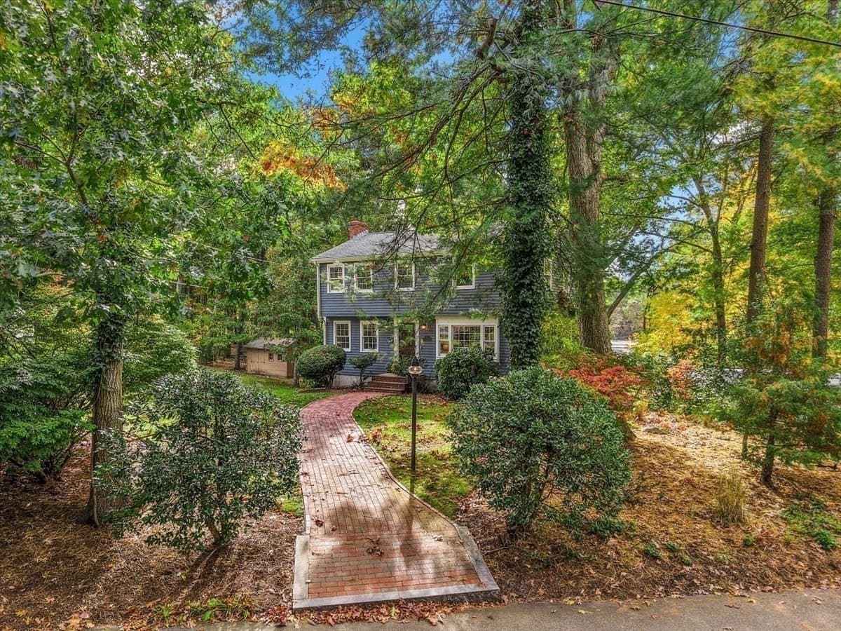 Single Family Residence at 210 Hobart St, Hingham MA 02043, photo 27 of 38