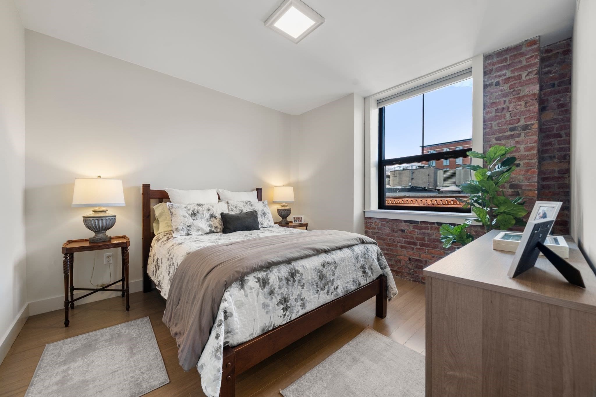 Condominium at 121 Portland St # 603, Boston MA 02114, photo 6 of 25