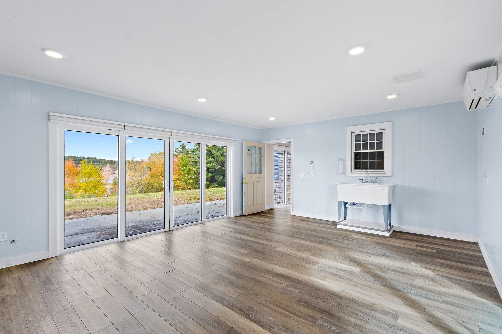 Single Family Residence at 28 Lake St, Acushnet MA 02743, photo 13 of 41