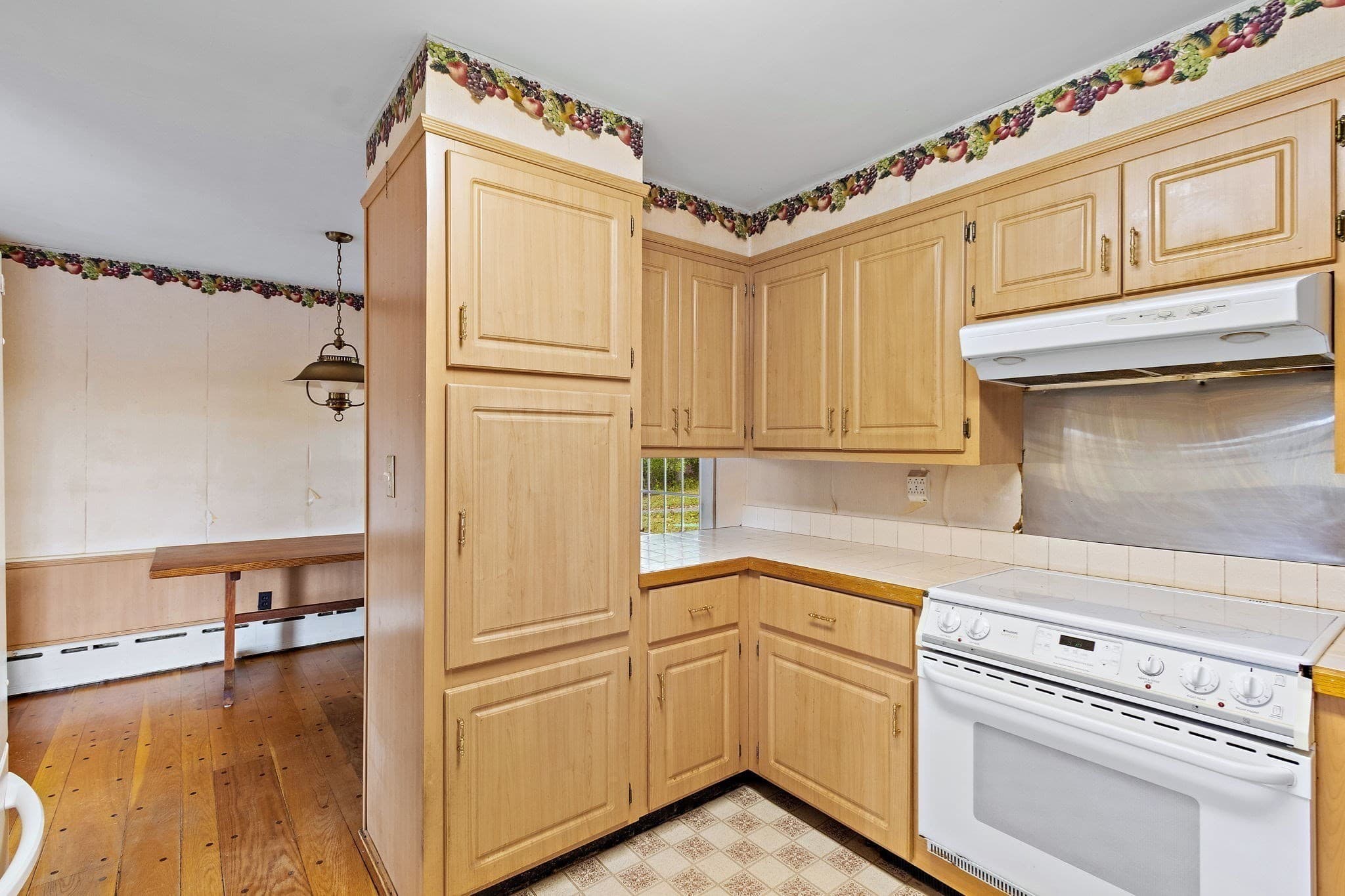 Single Family Residence at 28 Lake St, Acushnet MA 02743, photo 20 of 41