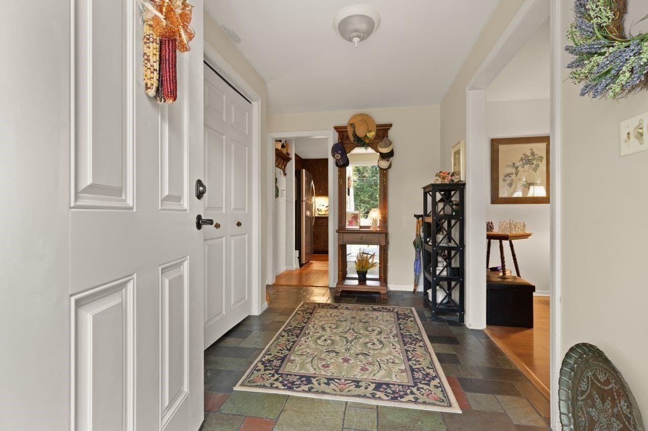 Single Family Residence at 326 Highland St, Stoughton MA 02072, photo 11 of 35