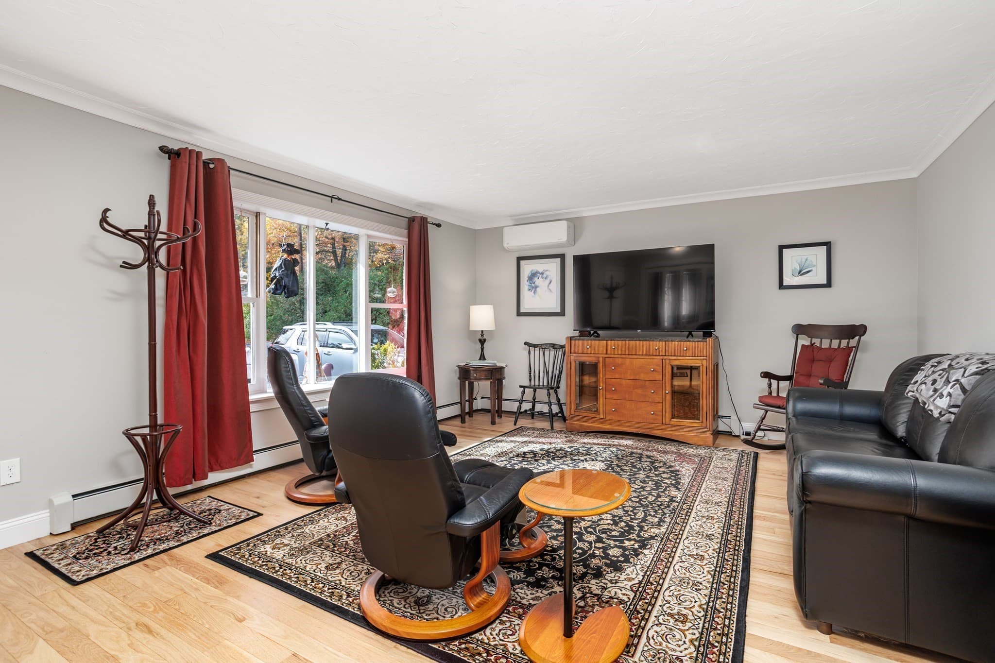 Single Family Residence at 41 Bainbridge Street, Leominster MA 01453, photo 6 of 42