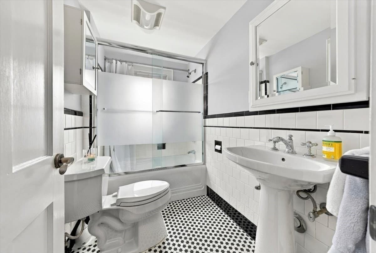 Single Family Residence at 14 Colby Road, Hingham MA 02043, photo 14 of 29