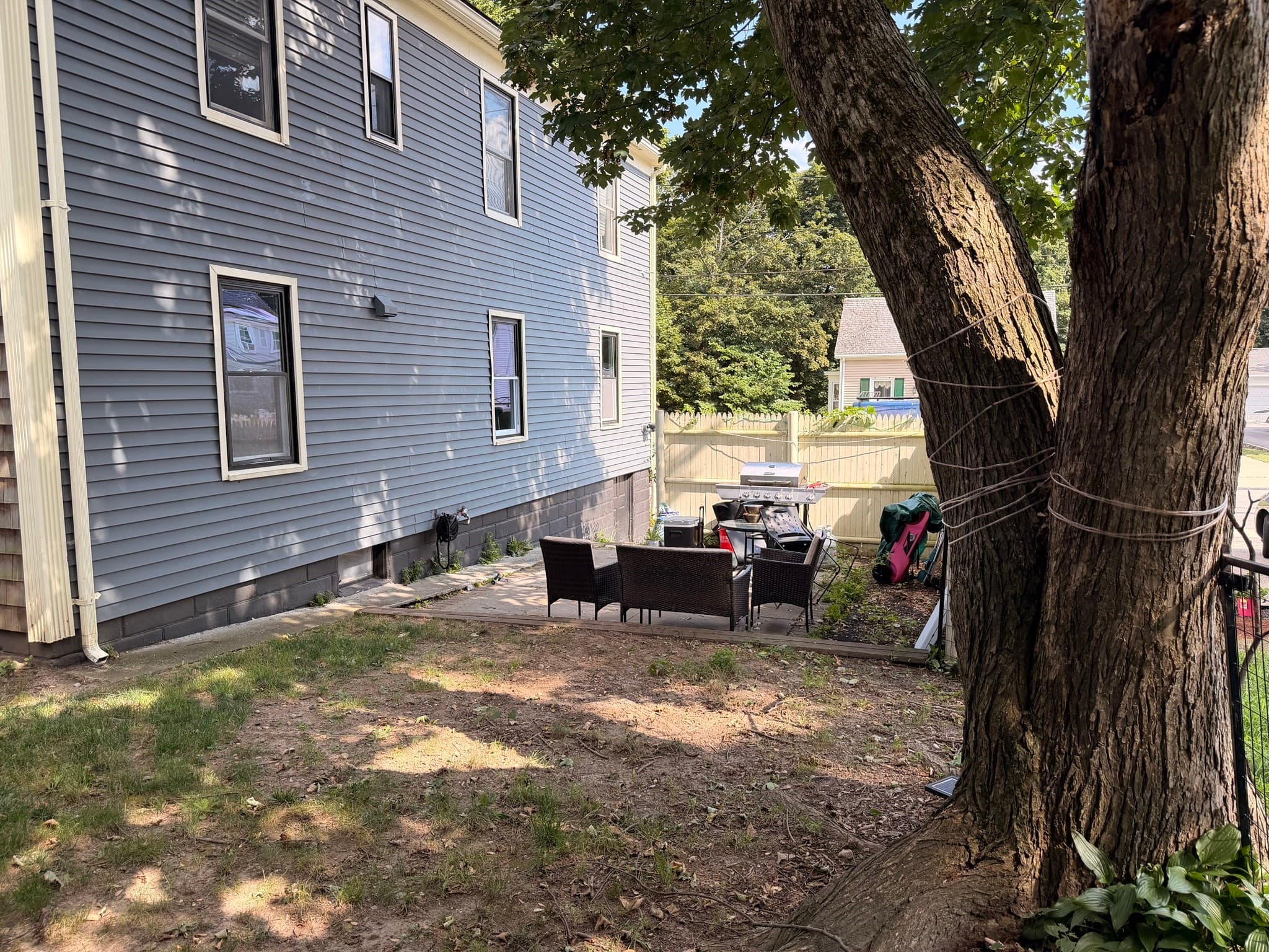 2 Family - 2 Units Up/Down at 17 Davis St, Plymouth MA 02360, photo 6 of 25