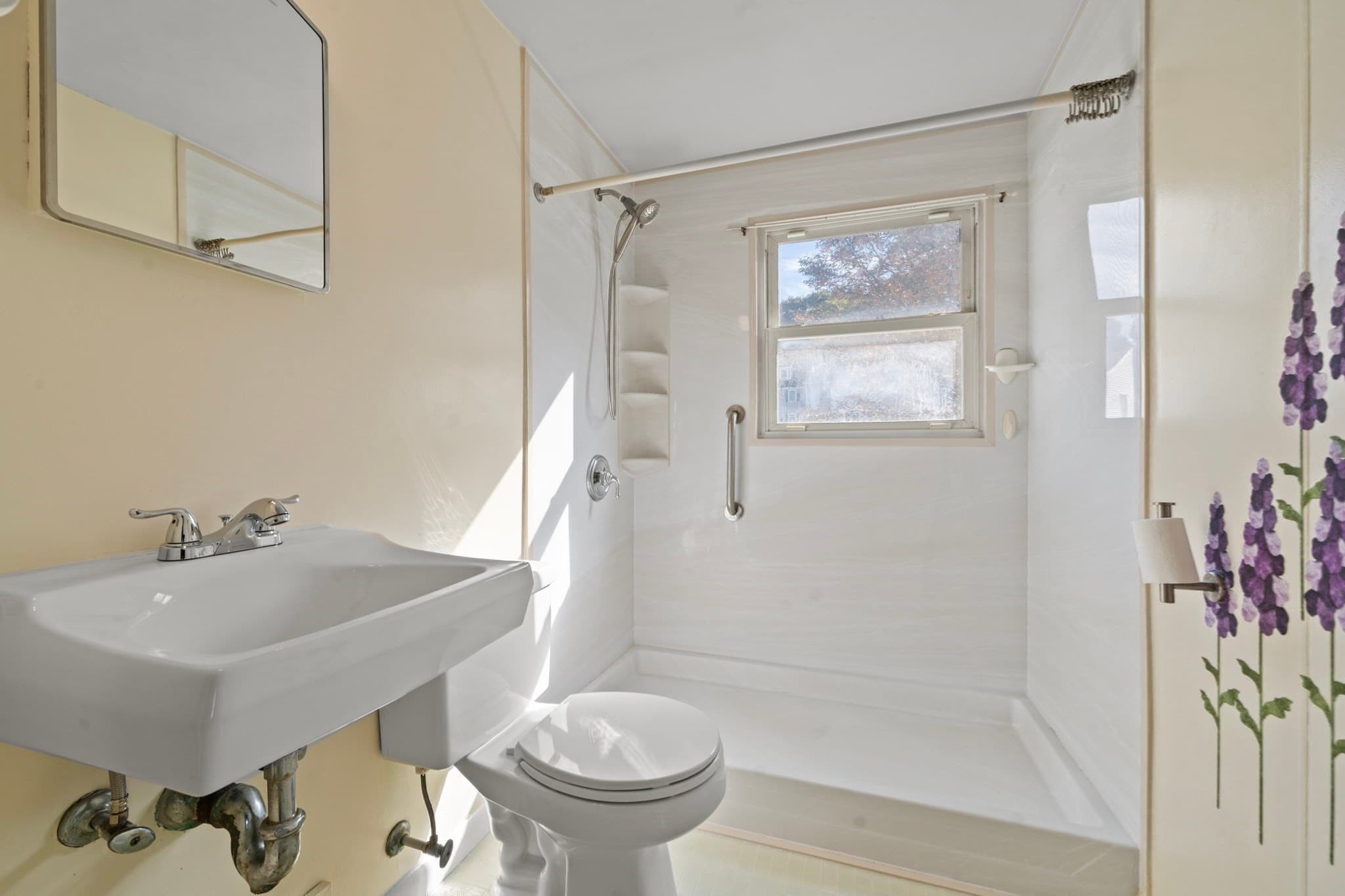 Single Family Residence at 74 Bowdoin Ave, Waltham MA 02451, photo 10 of 36