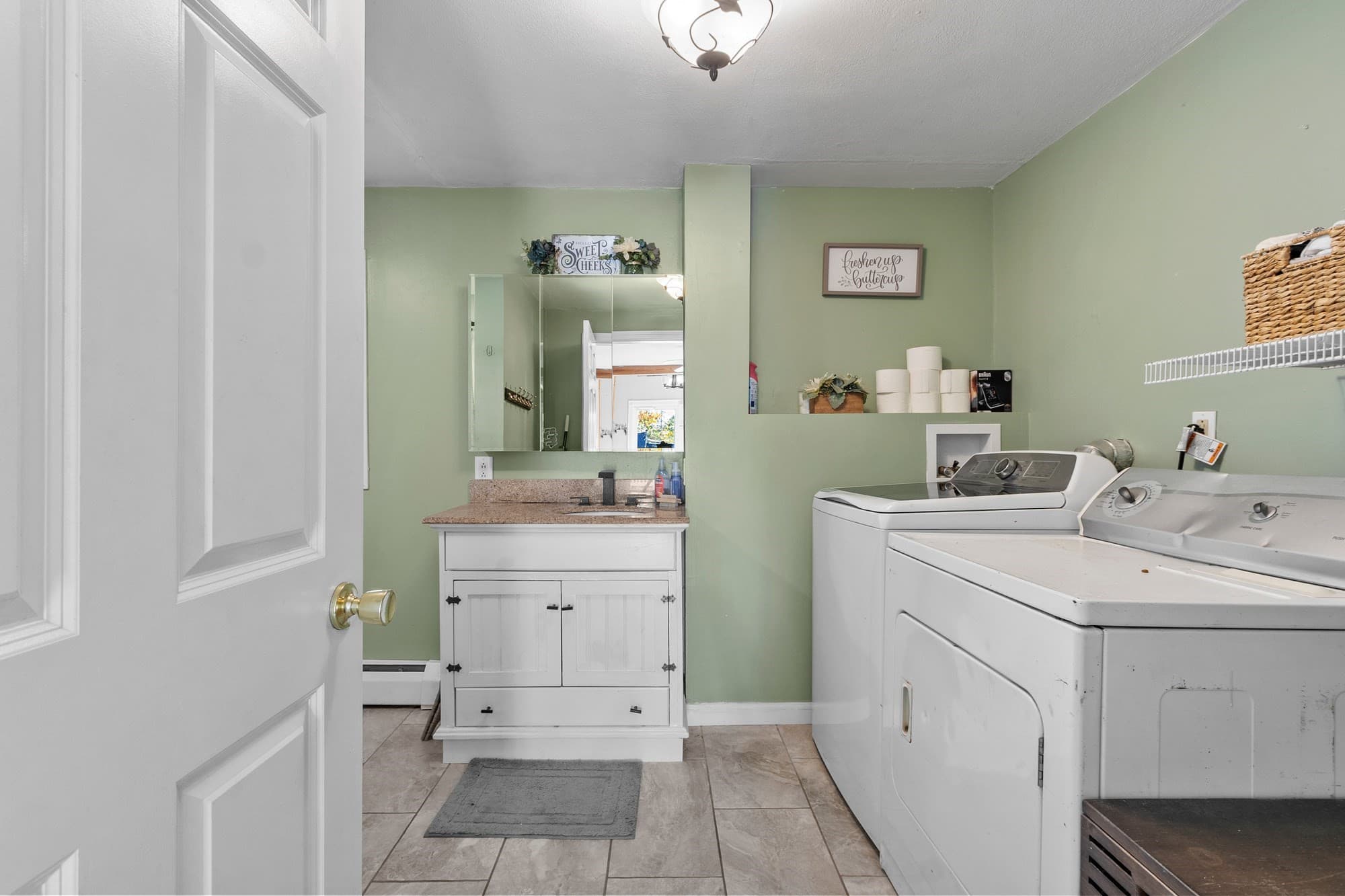 Single Family Residence at 80 Lennon St, Gardner MA 01440, photo 10 of 41