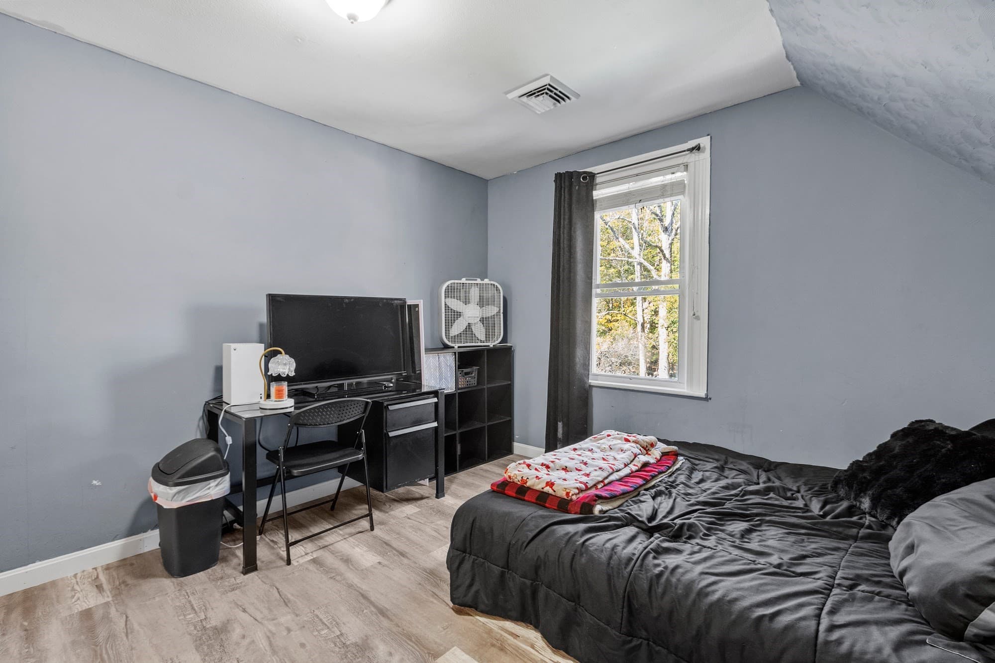 Single Family Residence at 80 Lennon St, Gardner MA 01440, photo 29 of 41