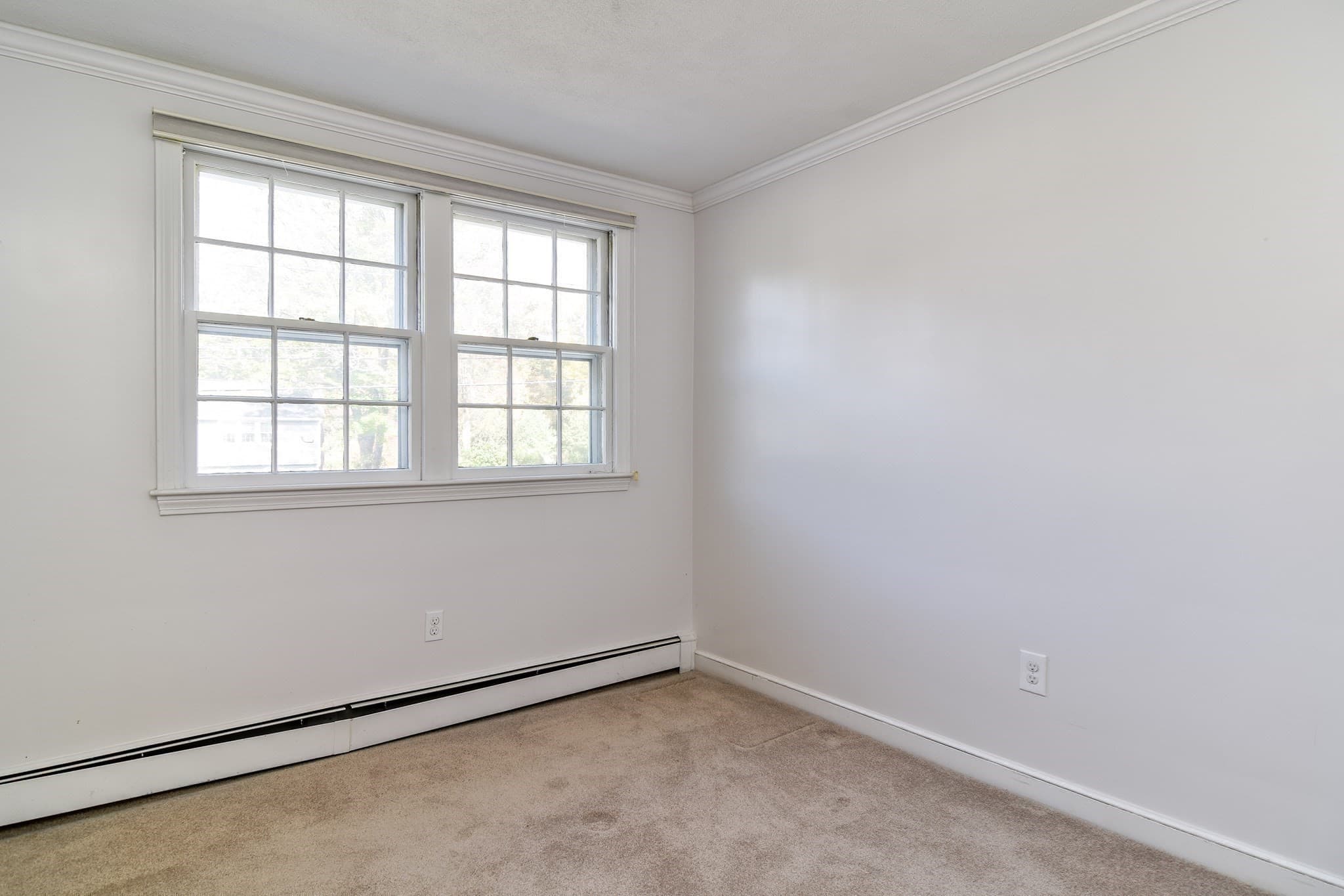 Single Family Residence at 35 Blackberry Lane, Framingham MA 01701, photo 28 of 41