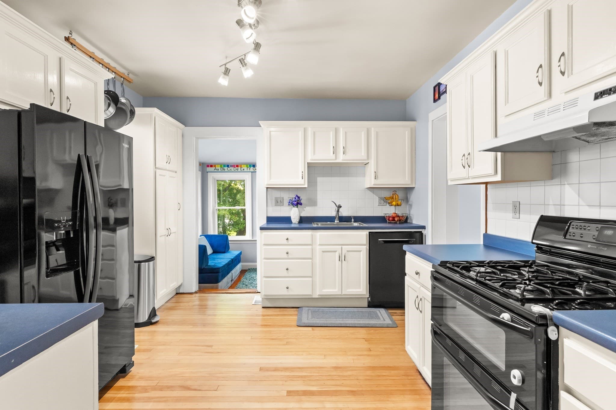 Single Family Residence at 39 Brownville Avenue, Ipswich MA 01938, photo 10 of 35