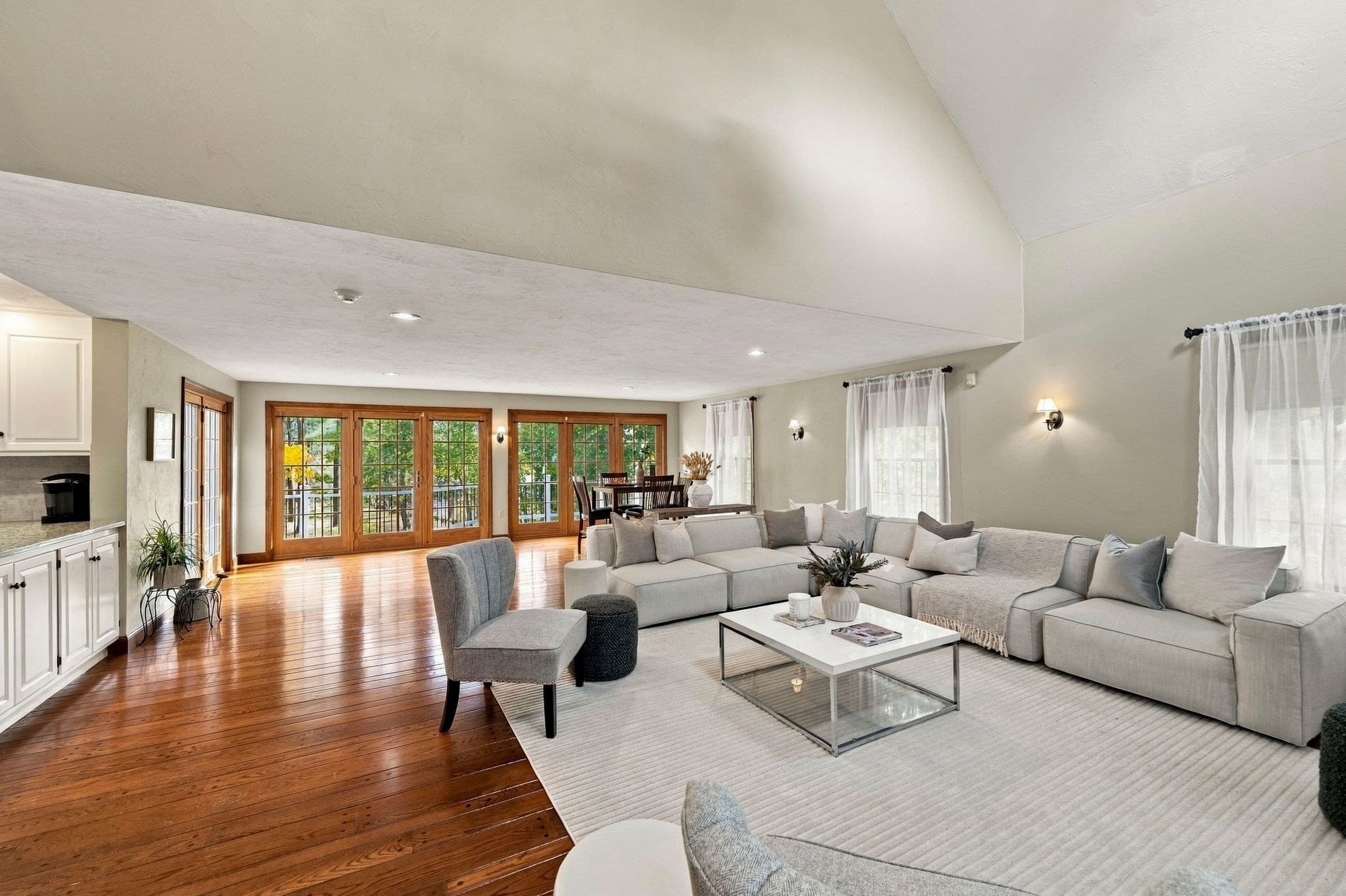 Single Family Residence at 9 Spearfield Lane, Lynnfield MA 01940, photo 17 of 41