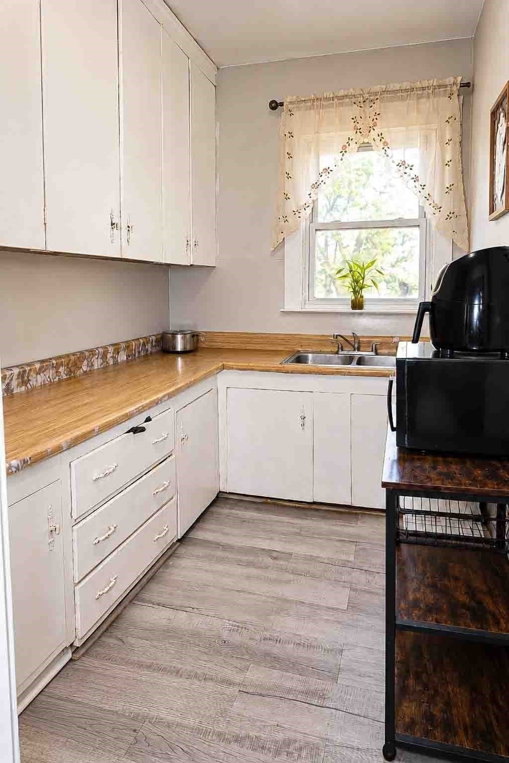 Multi Family at 35 Hymer, Providence RI 02908, photo 23 of 33
